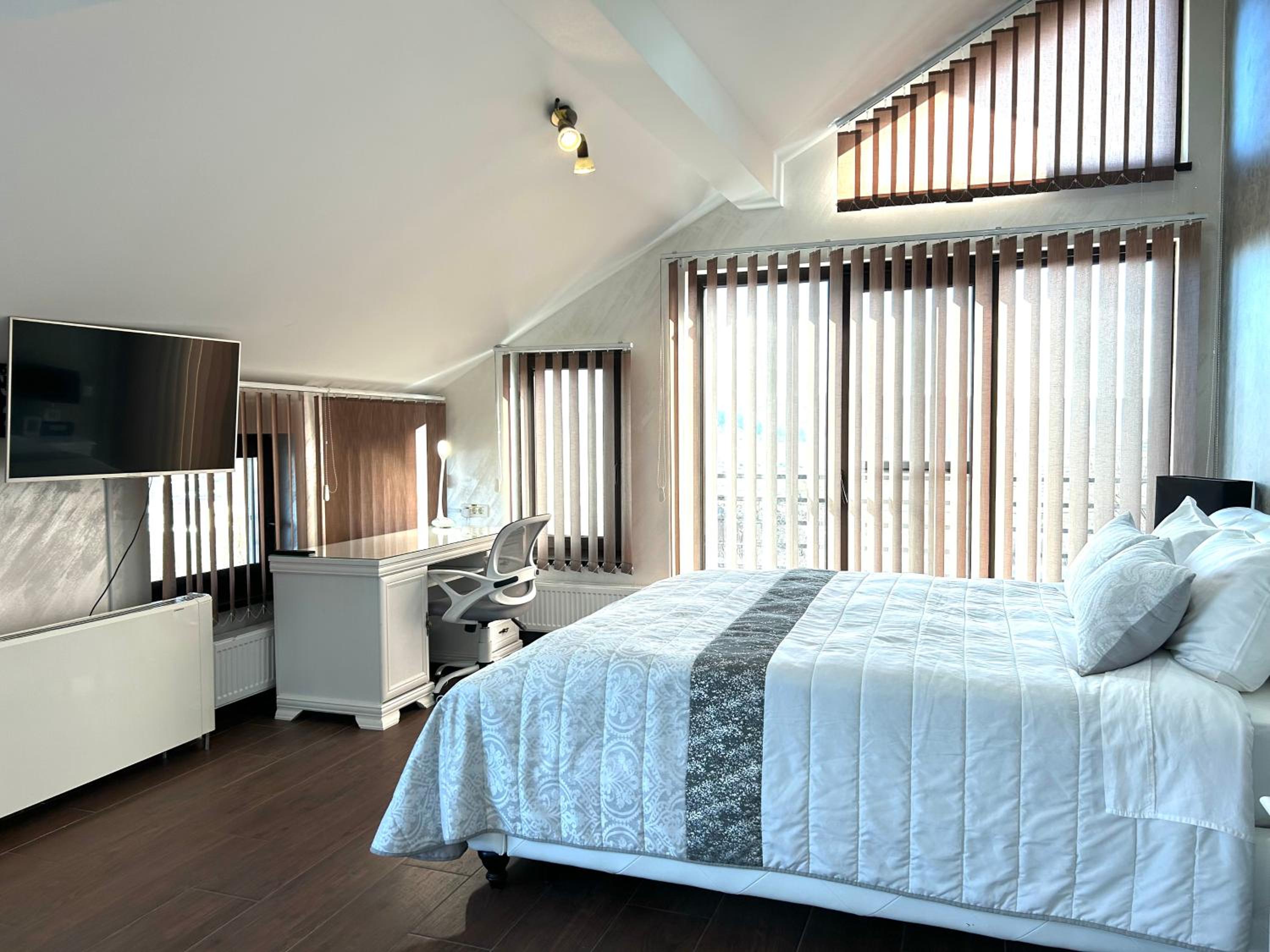 Diplomat Villa
