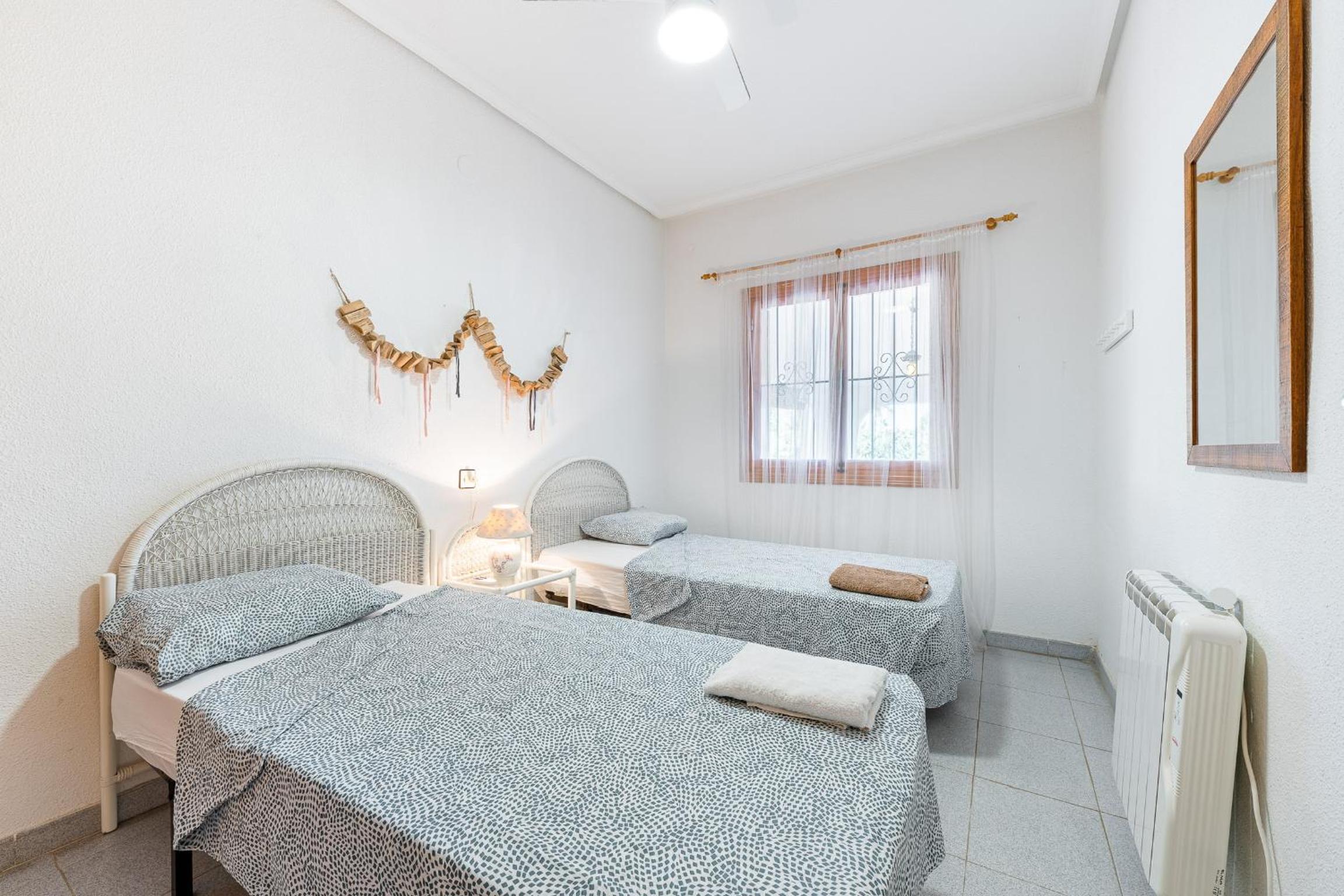 Chalet Mayor Zenia Beach