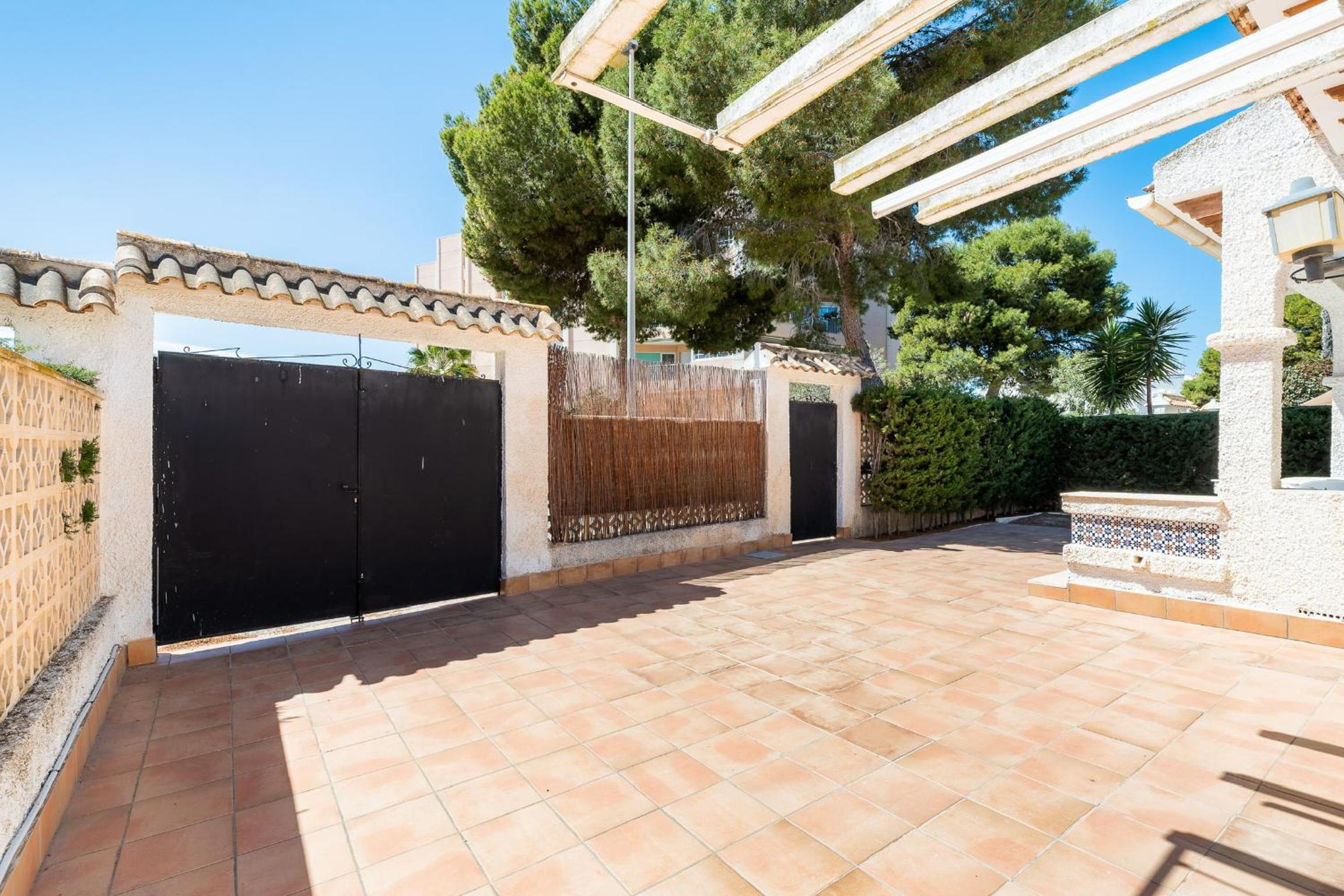 Chalet Mayor Zenia Beach