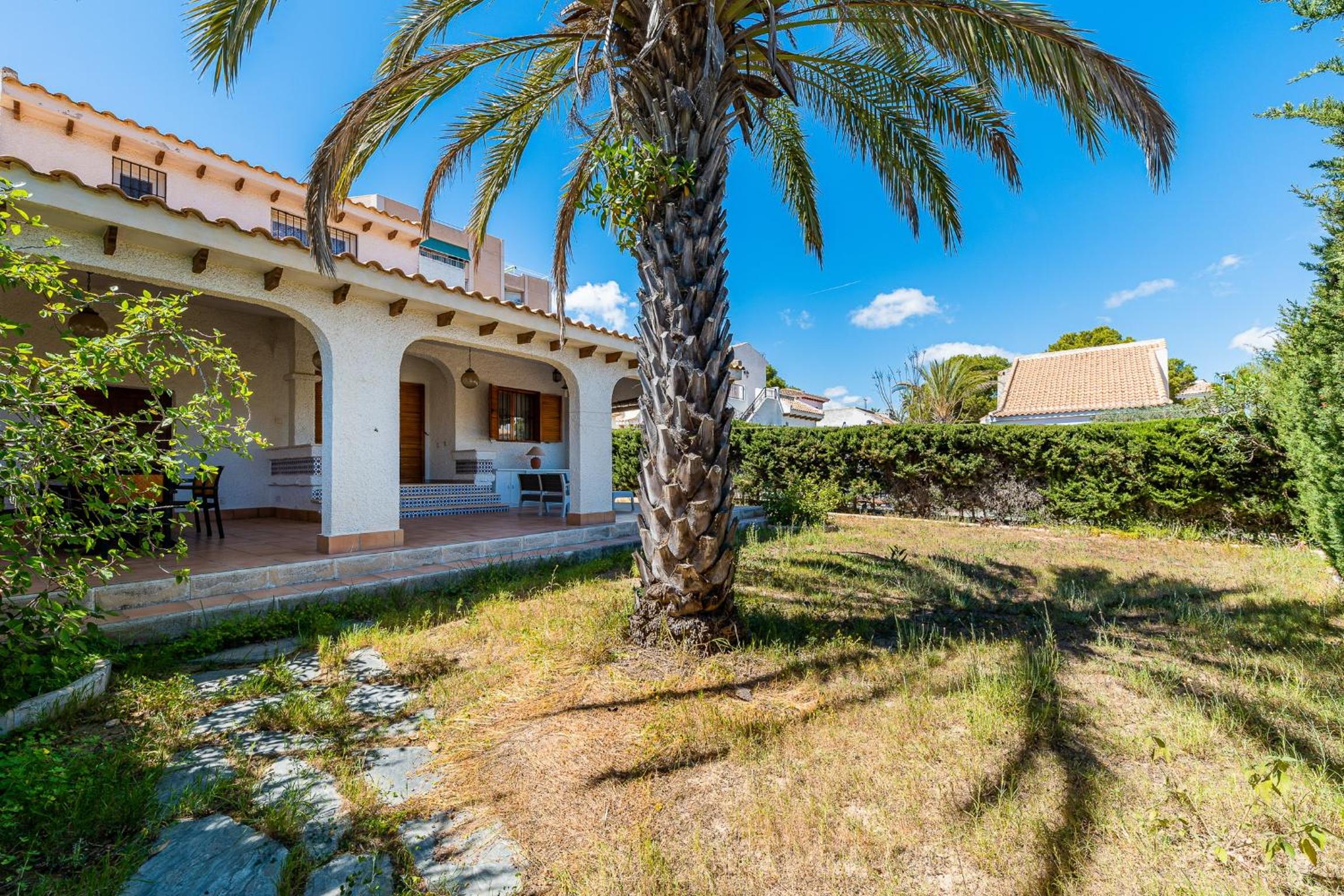 Chalet Mayor Zenia Beach
