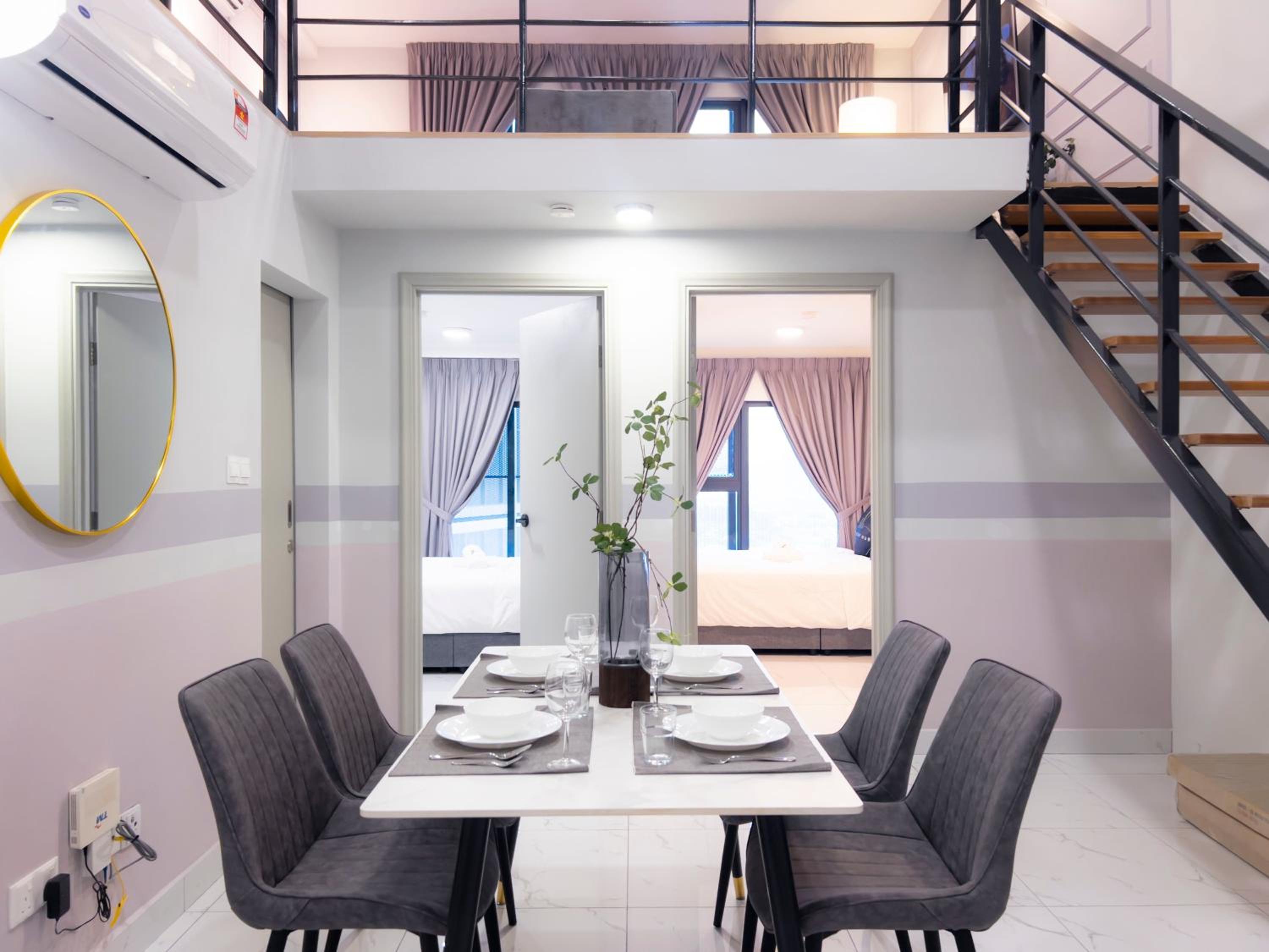 Arte Cheras Luxury Suites - Near TBS & MRT - Easy Access to TRX, Stadium -Bukit Jalil, KLCC- Free 1Parking