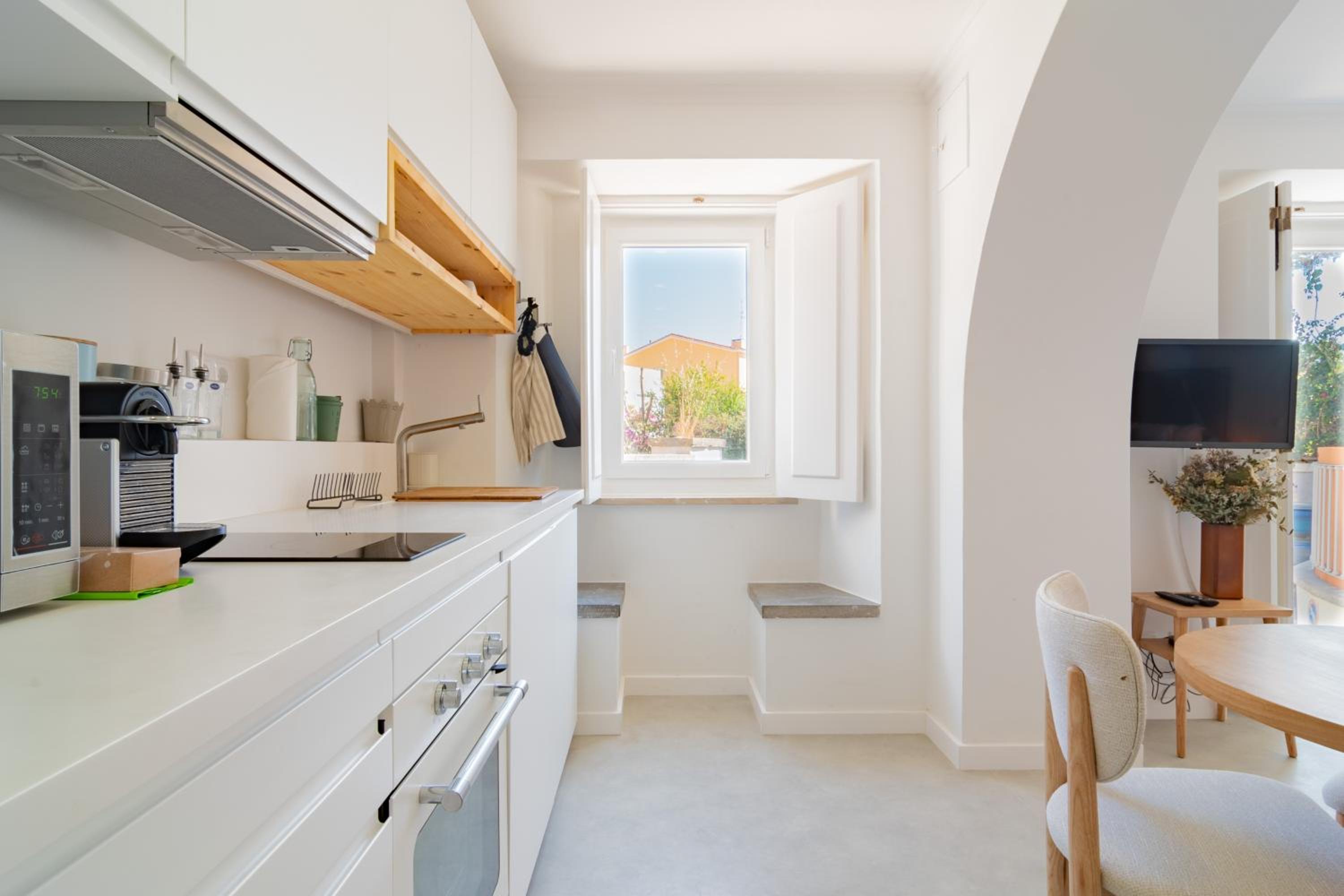 Chalet Maria da Assunção en Estoril — kitchen