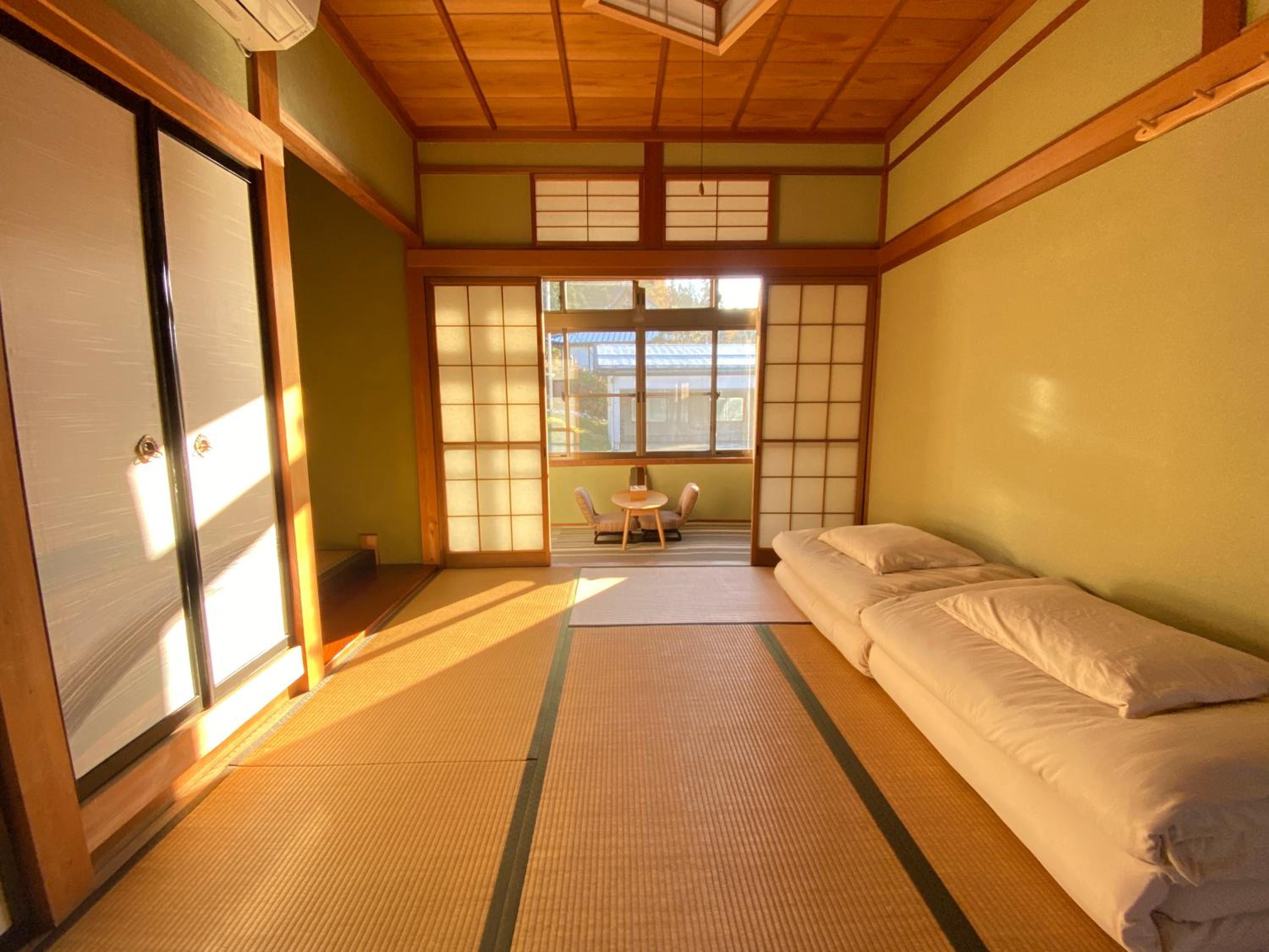 Guesthouse Takayama Hanzansha view 4