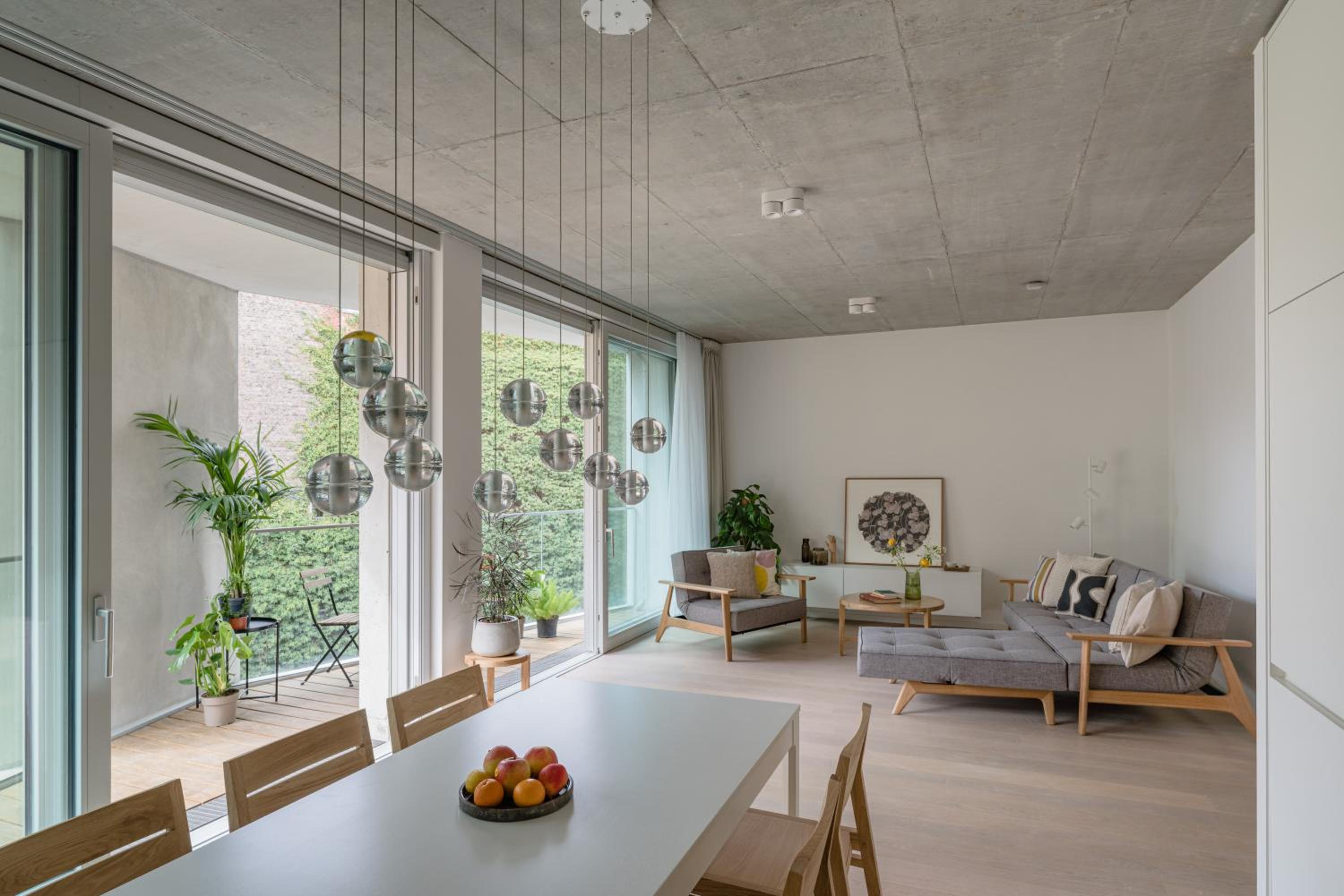 Carlotta Apartments