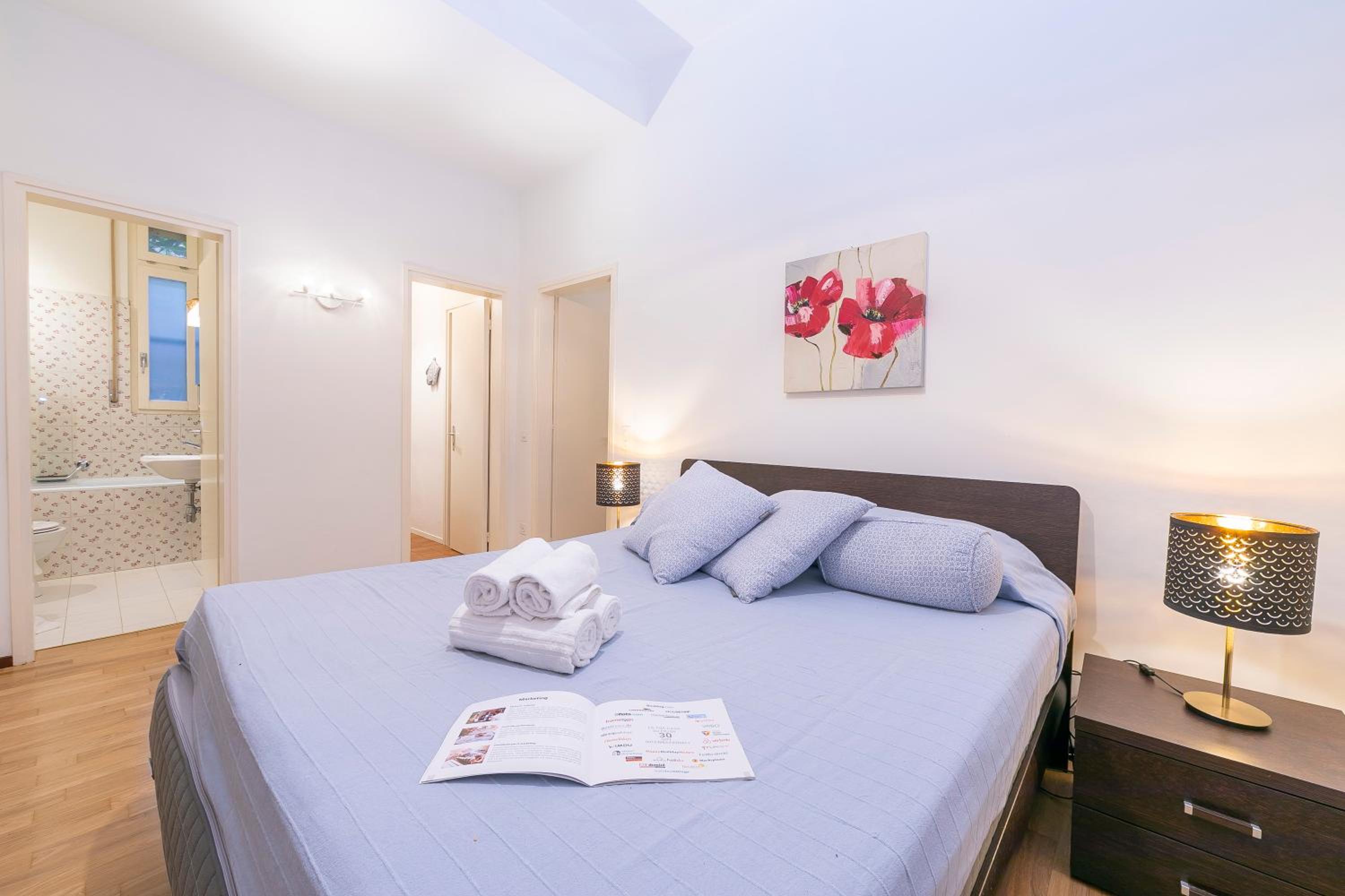 Valentina Home - Happy Rentals