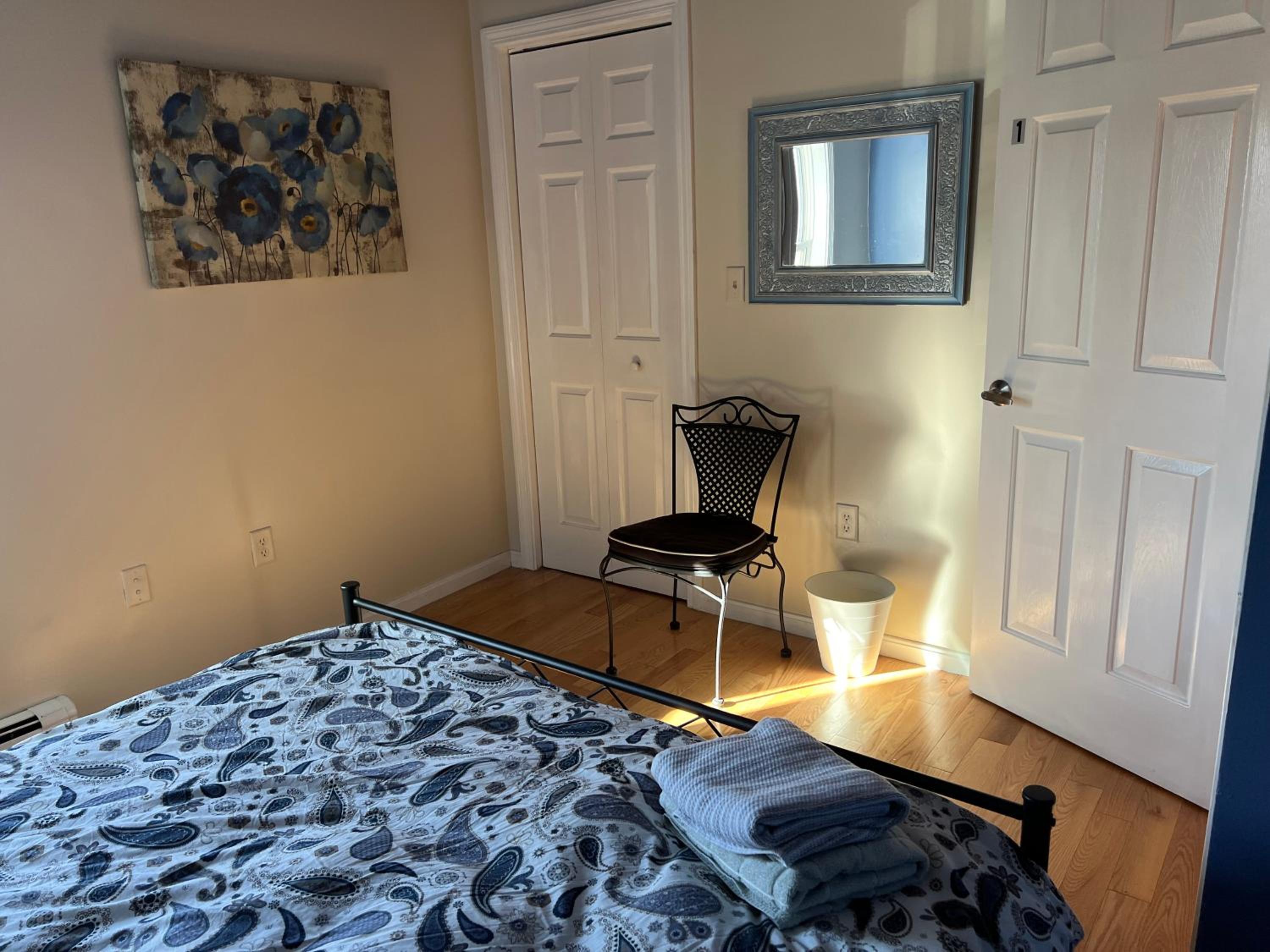 Beautiful 2-Bedroom, 2-Bath Townhouse photo 2