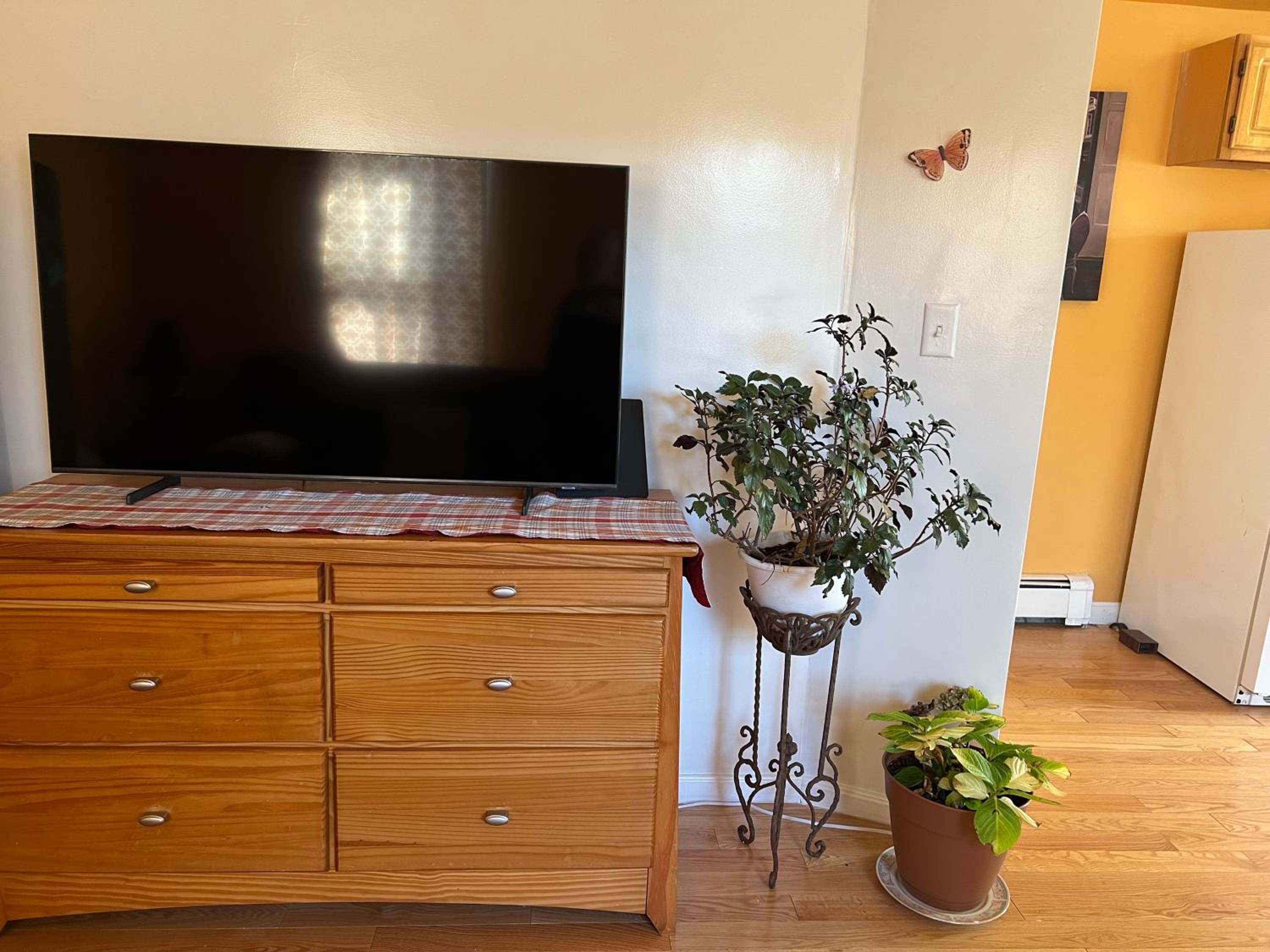 Beautiful 2-Bedroom, 2-Bath Townhouse