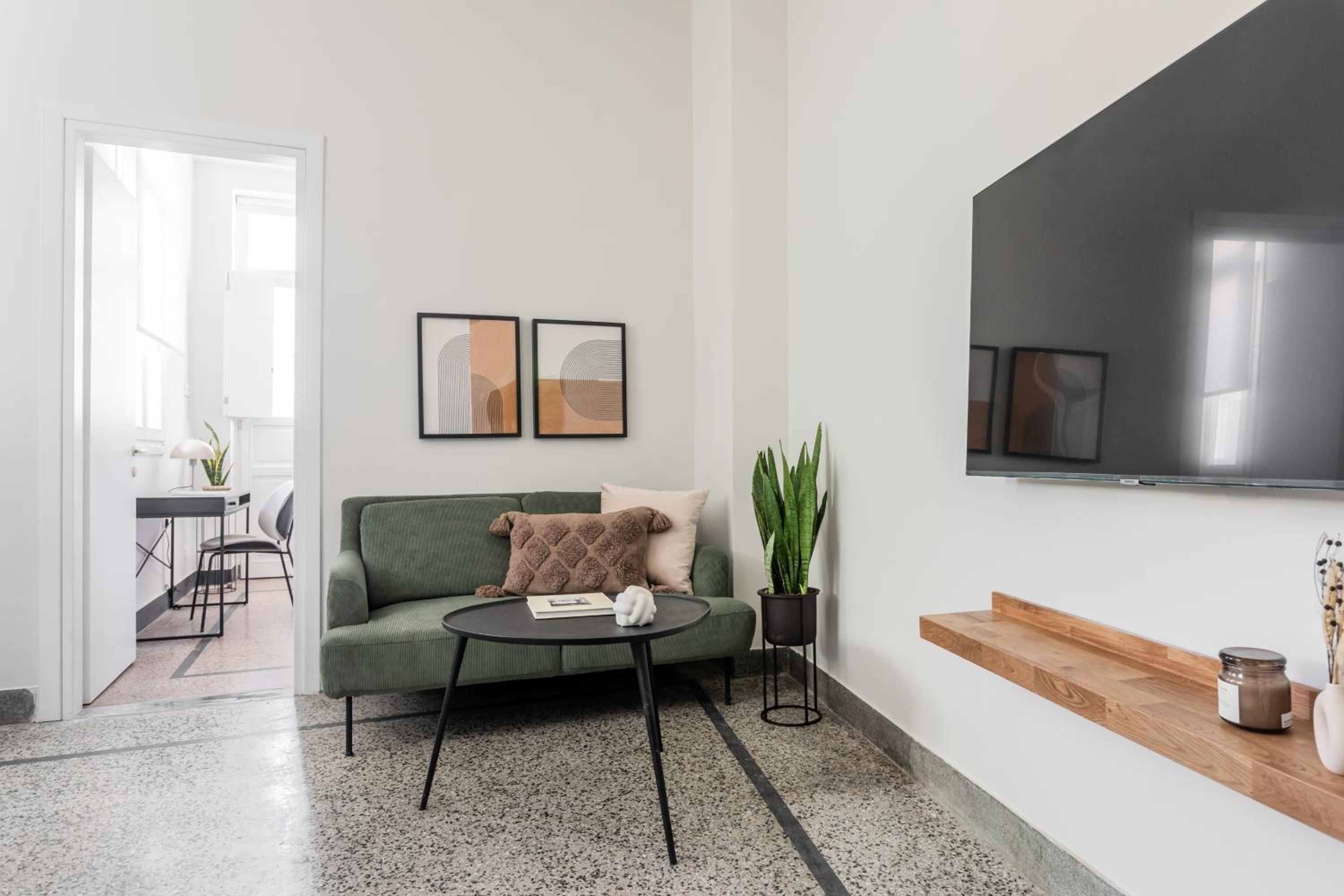 Elysian Apartments in Plaka by UPSTREET