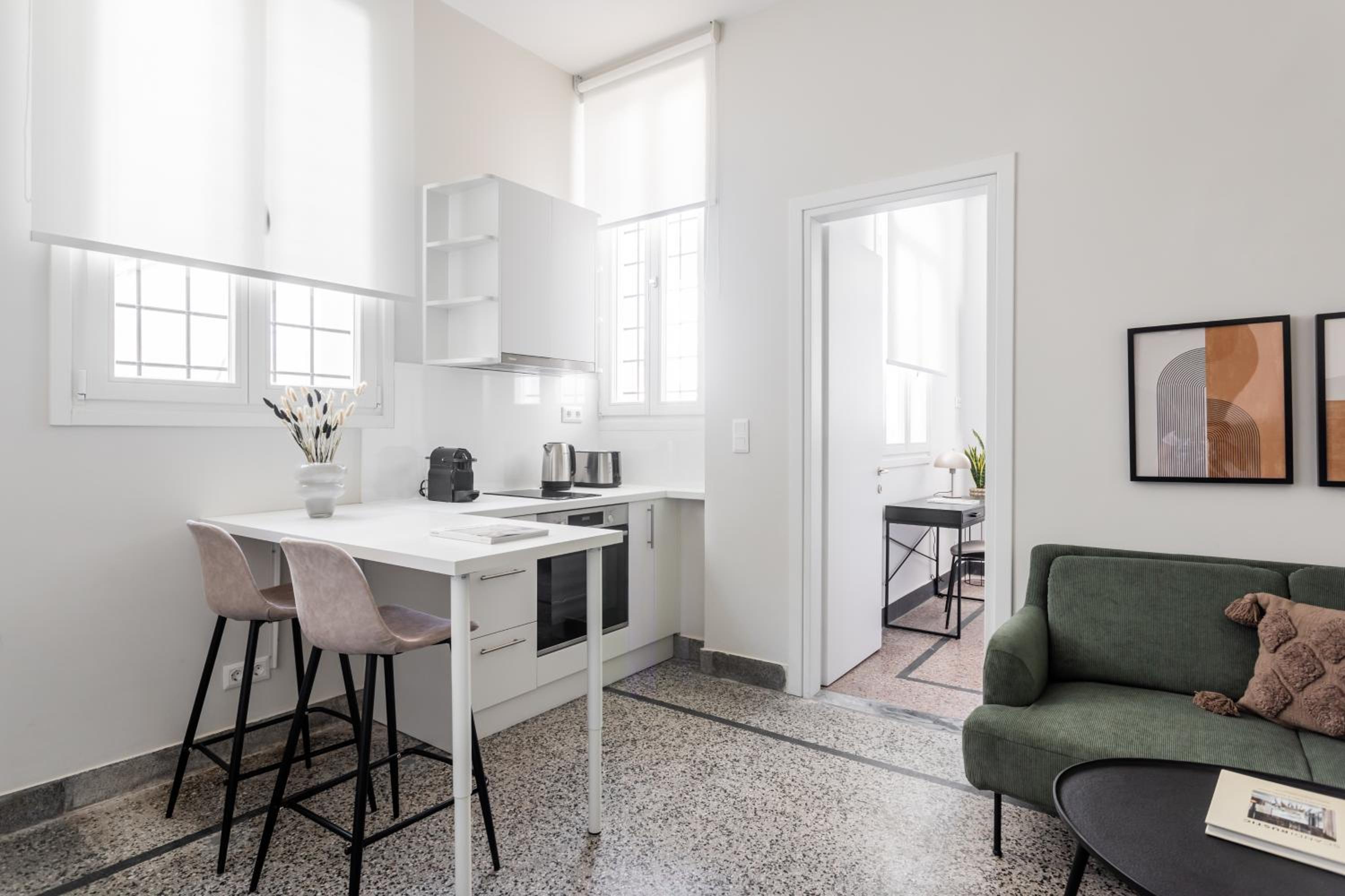 Elysian Apartments in Plaka by UPSTREET