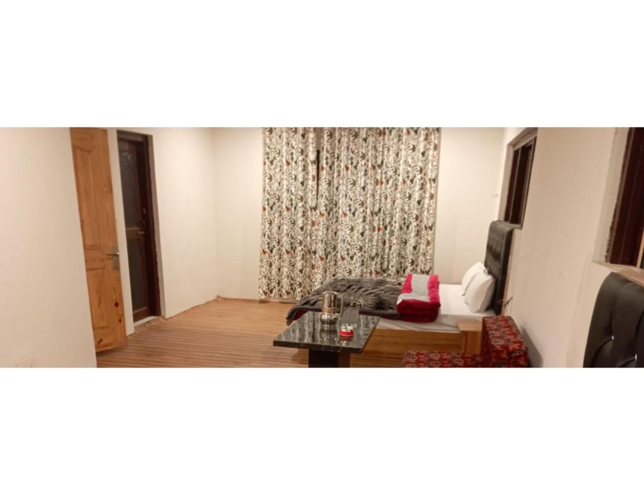 Photo 19