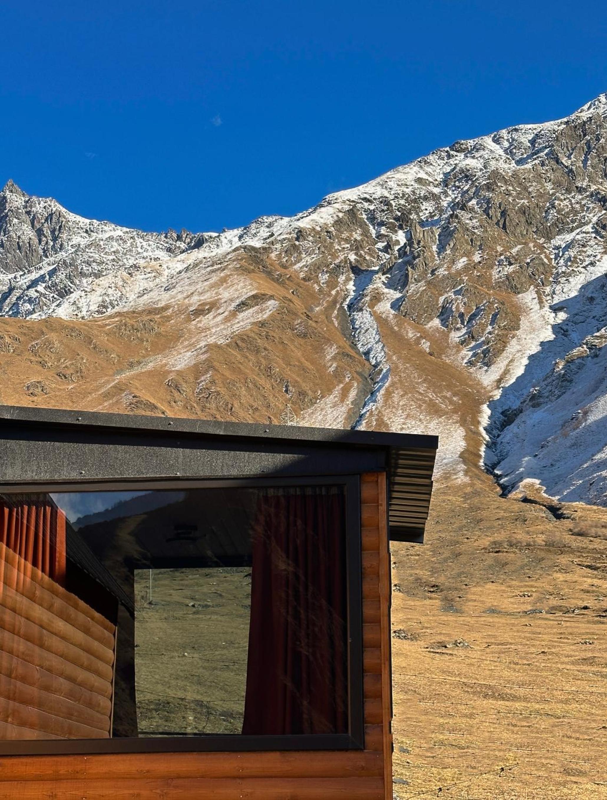 Kazbegi Inn Cottages