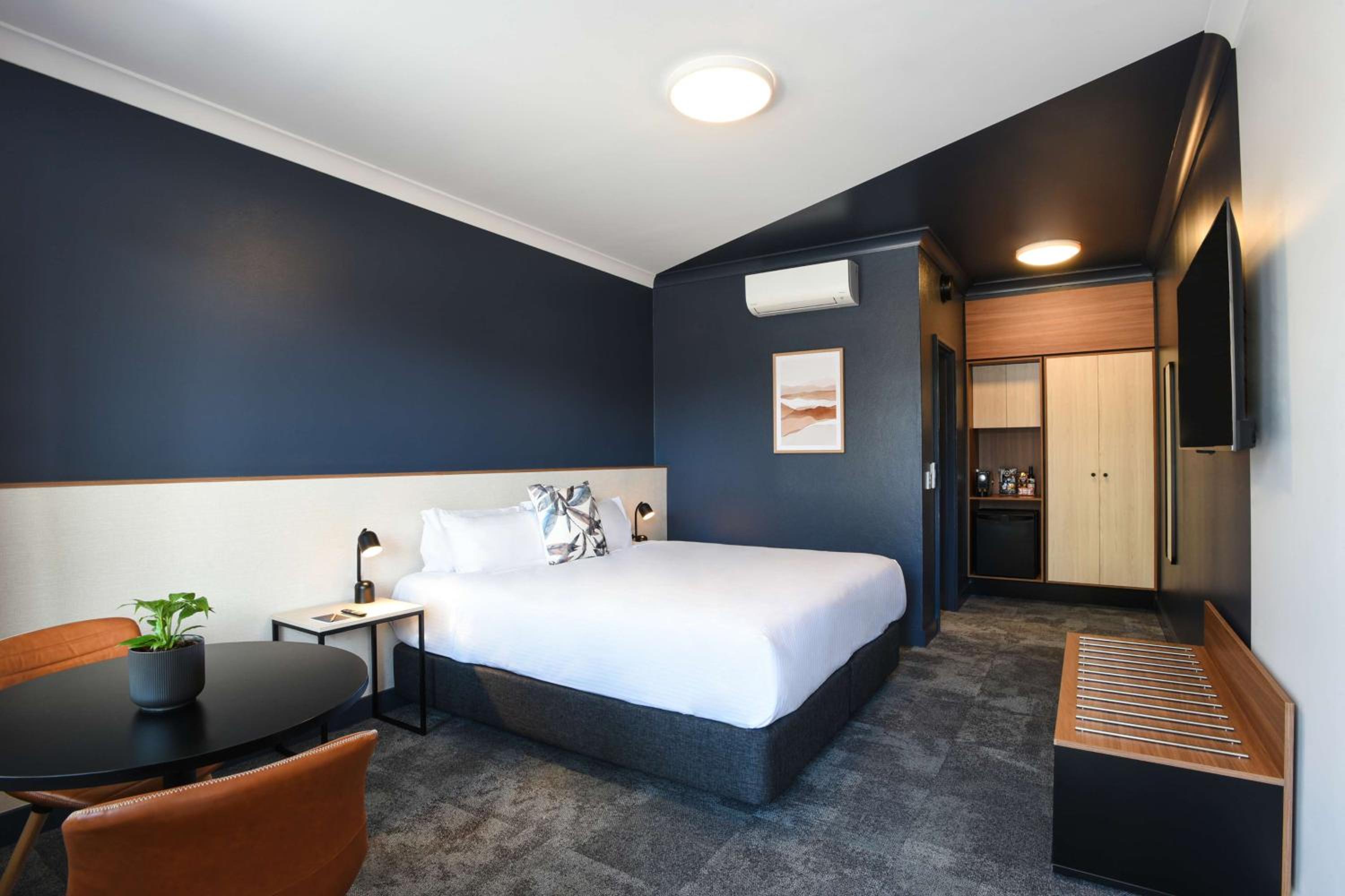 HotelMOTEL Adelaide - Image 5