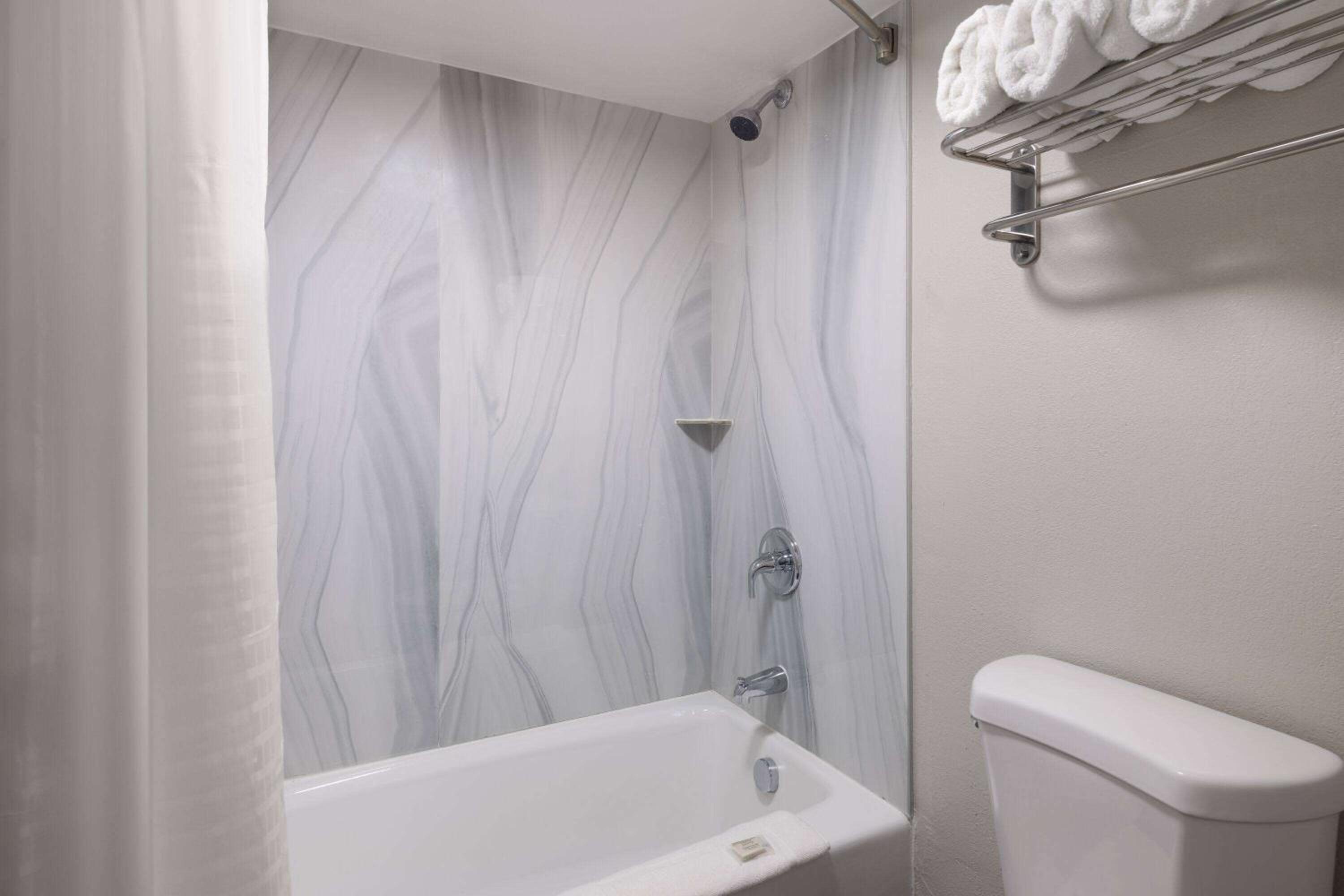 Days-Inn by Wyndham Montgomery I-85