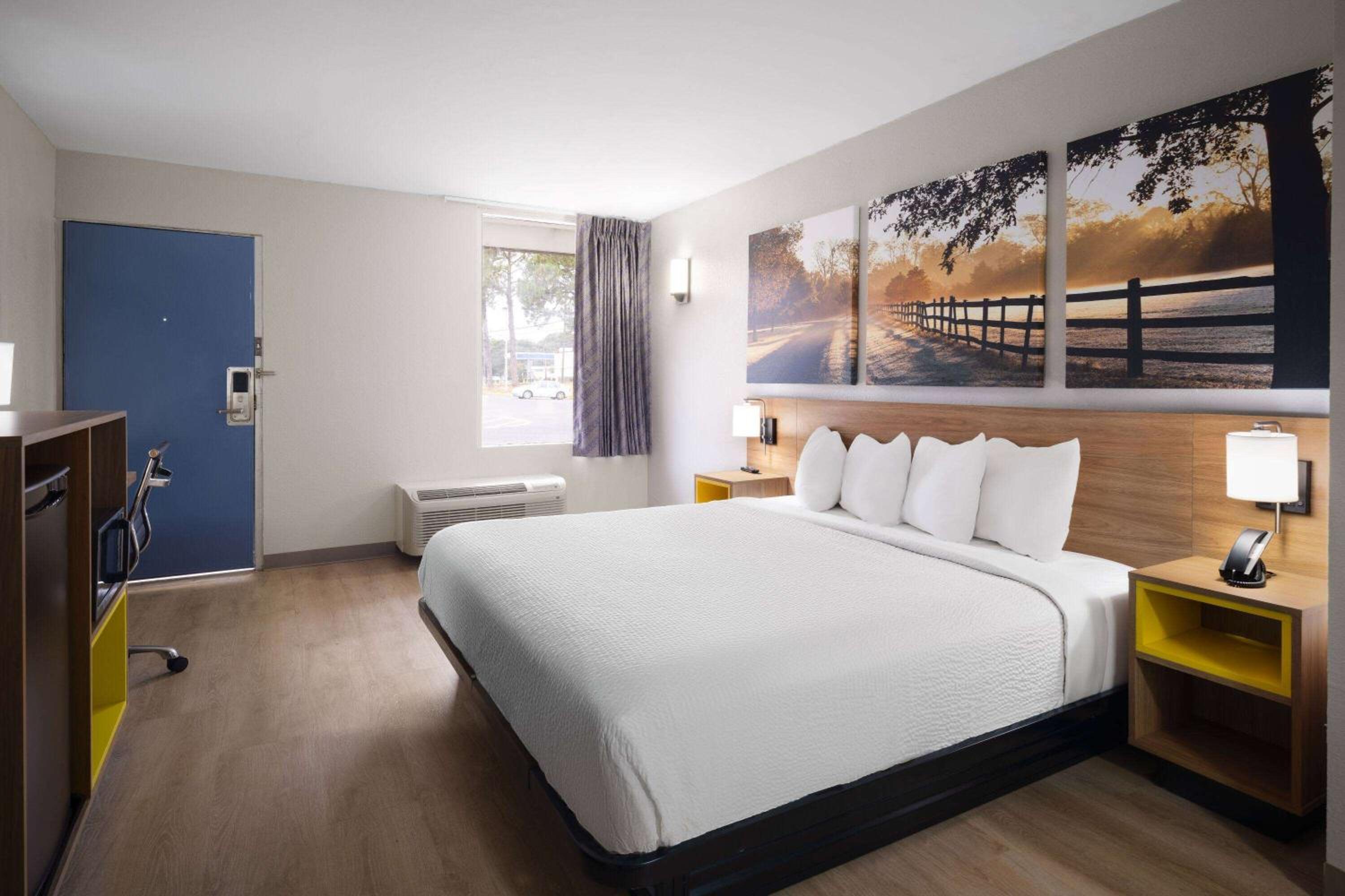 Days-Inn by Wyndham Montgomery I-85