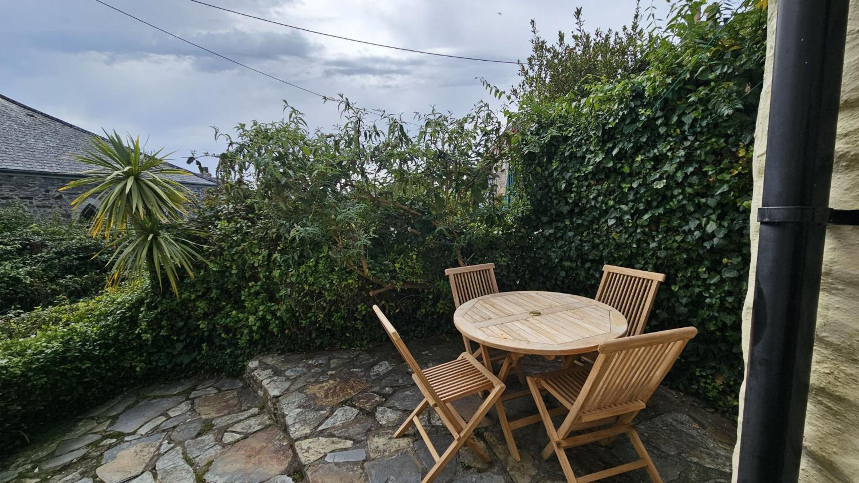 Corner Cottage