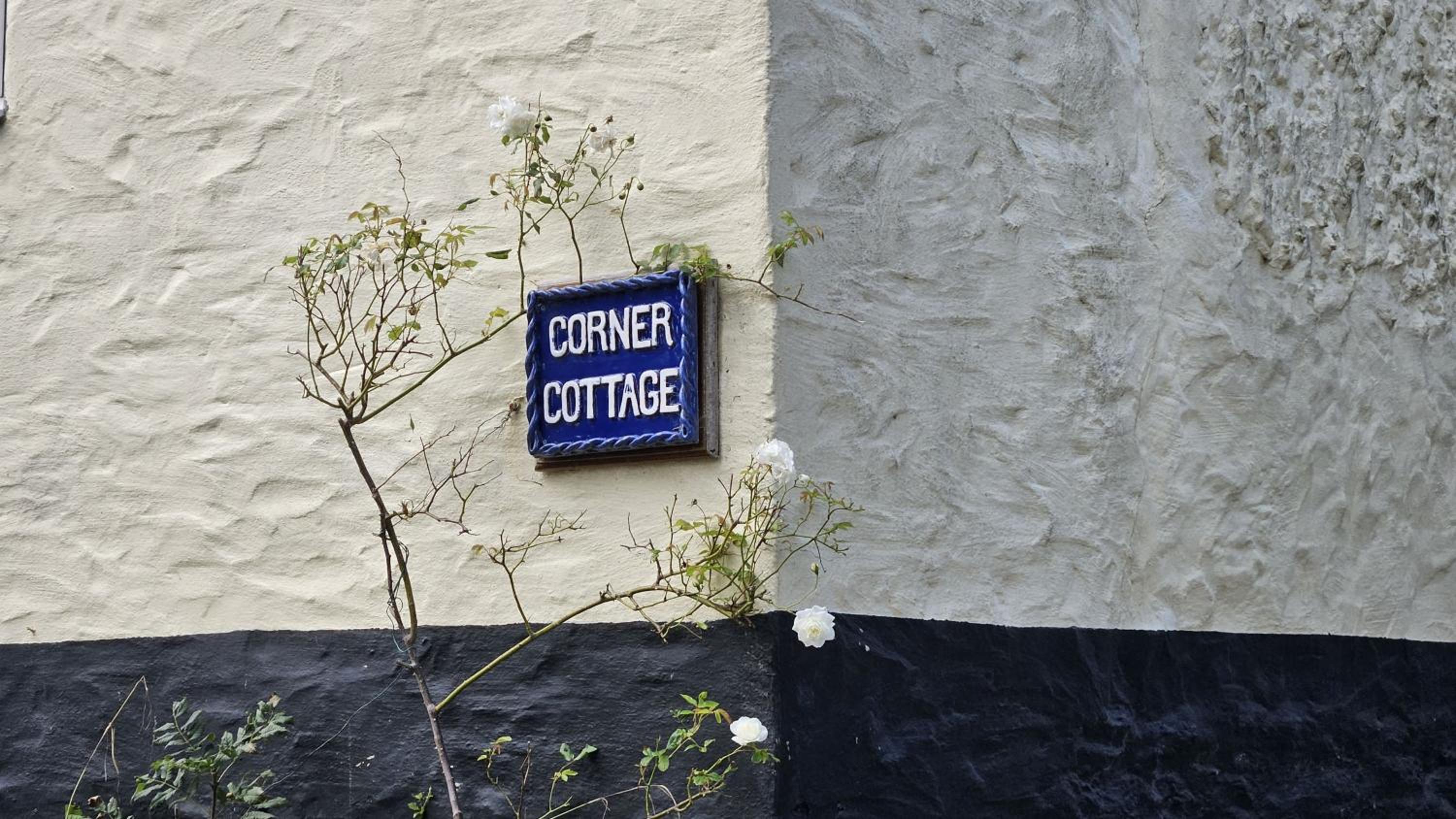 Corner Cottage
