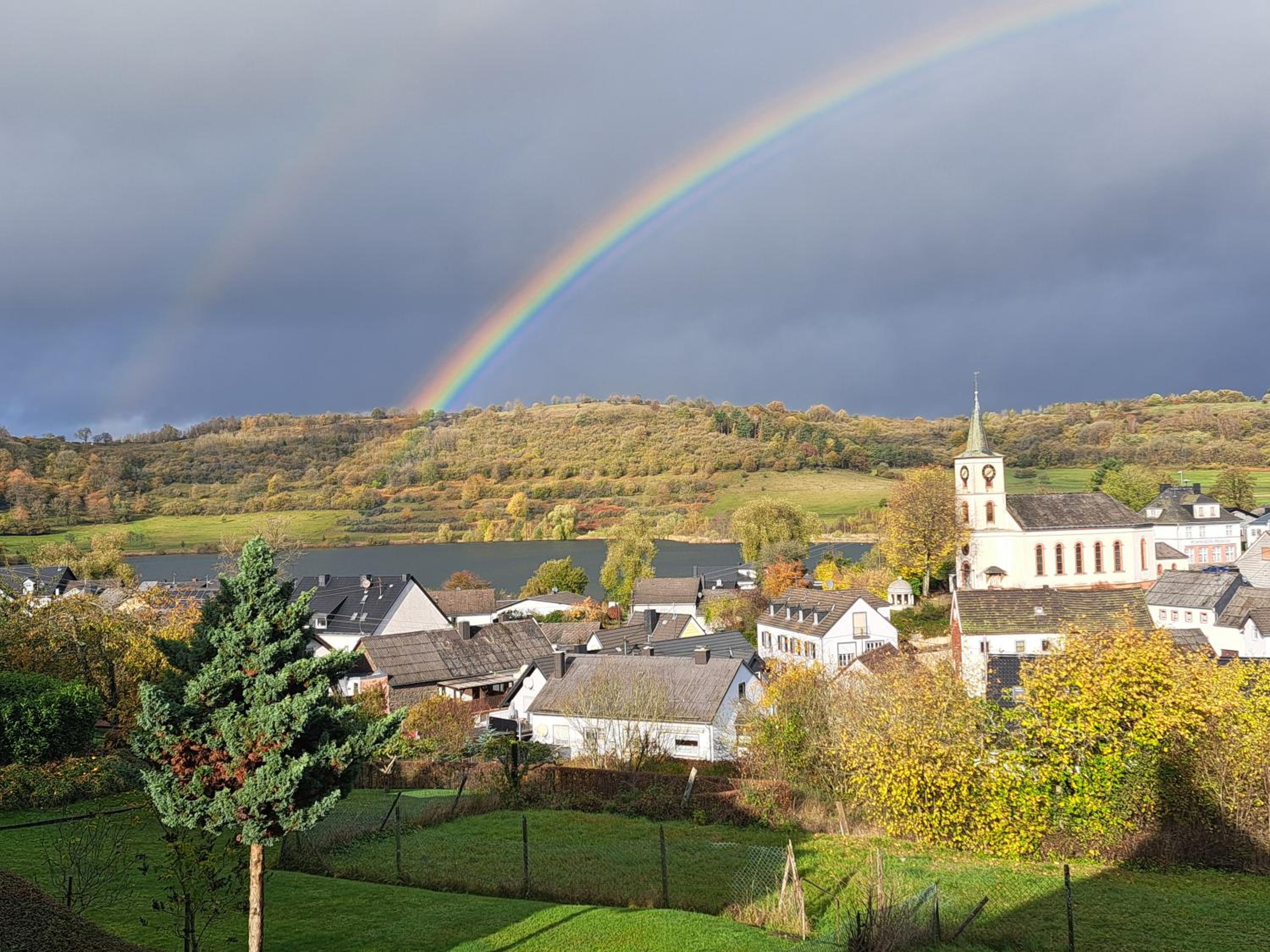 Haus mit idyllischem Seeblick
