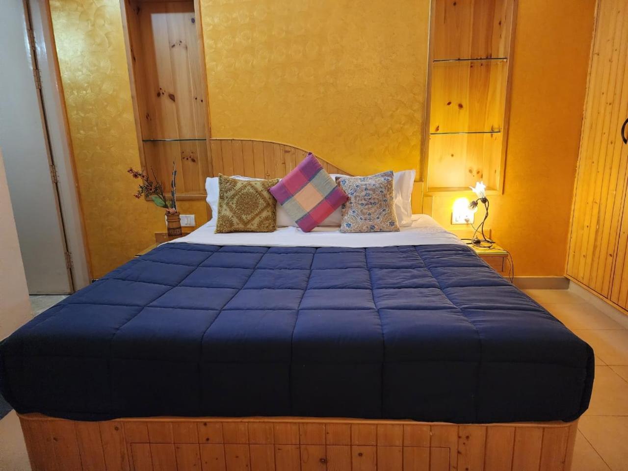 Photo 12