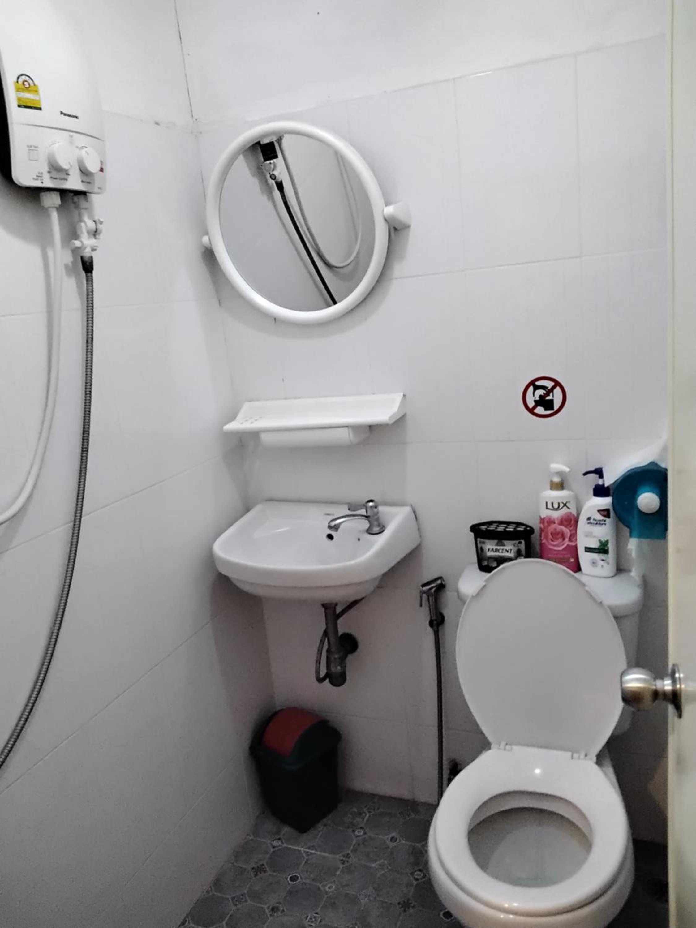 Danee Hostel