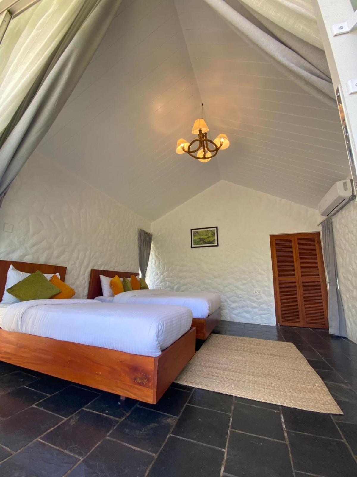 The Cliff Resort Kushma - 57 km from Pokhara view 2