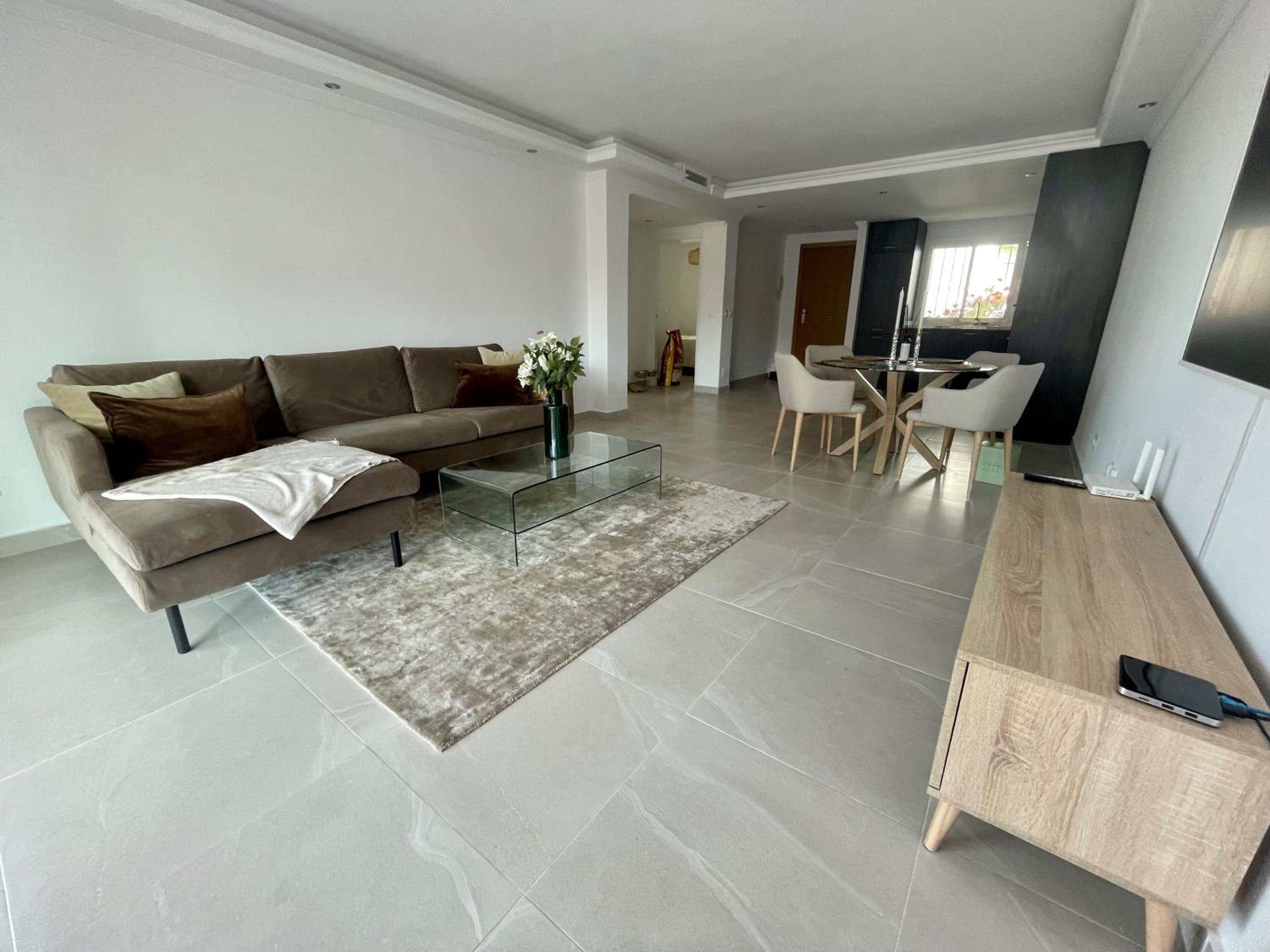 Luxury apartment next to Puerto Banús - Marbella view 2