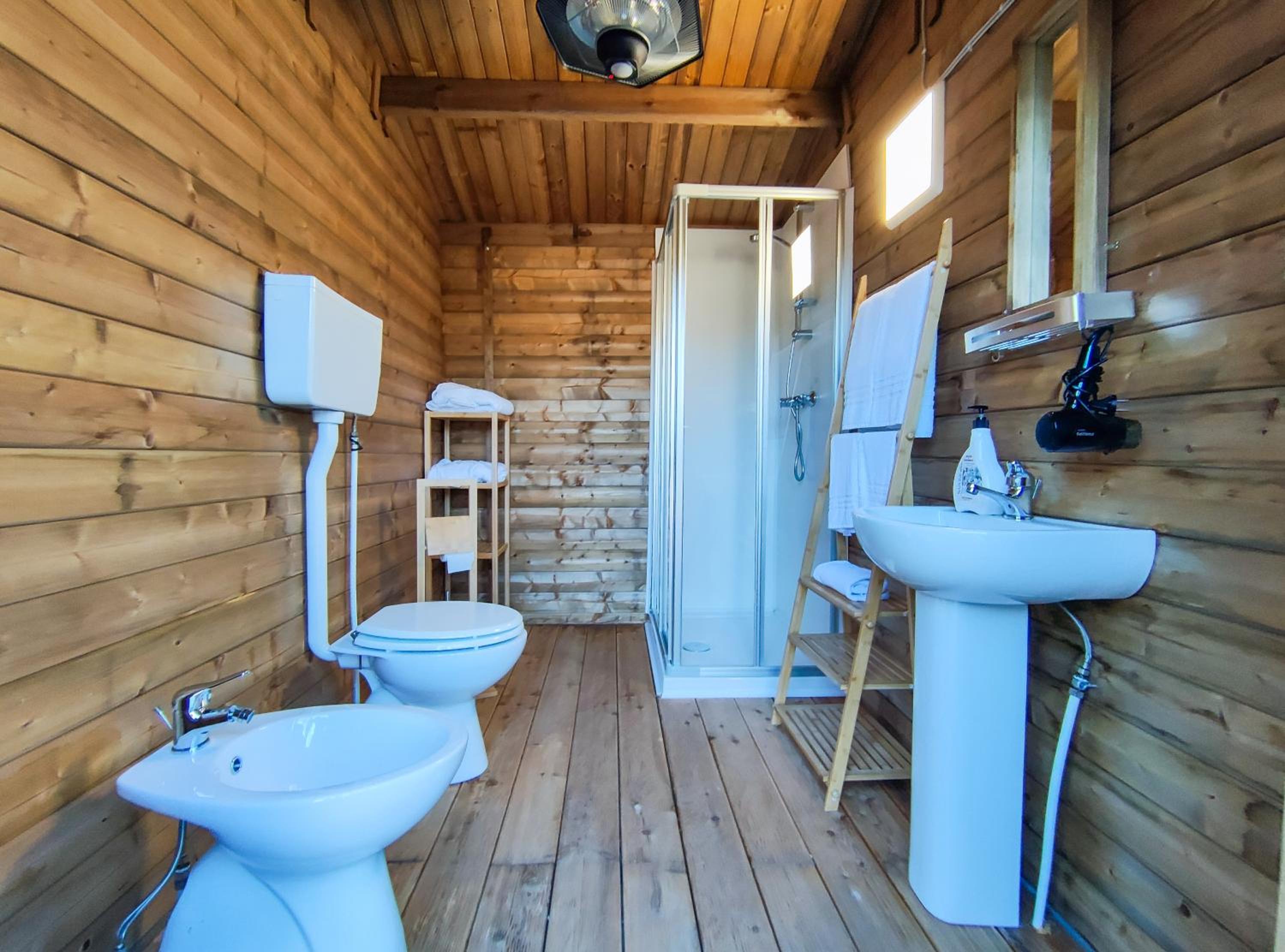 Poggio Imperiale Marche - Apartments & Glamping & Bubble Rooms view 3