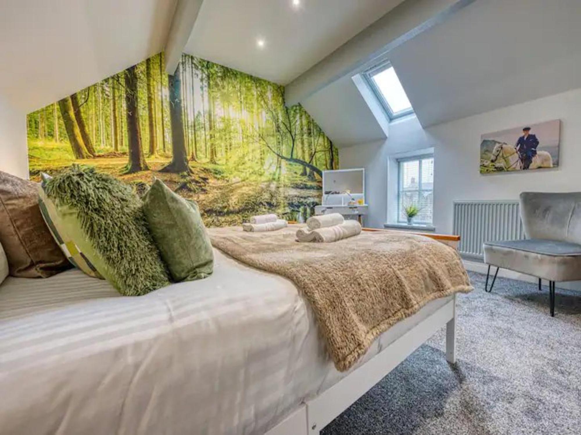 Stylish Bakewell Cottage with Free Parking
