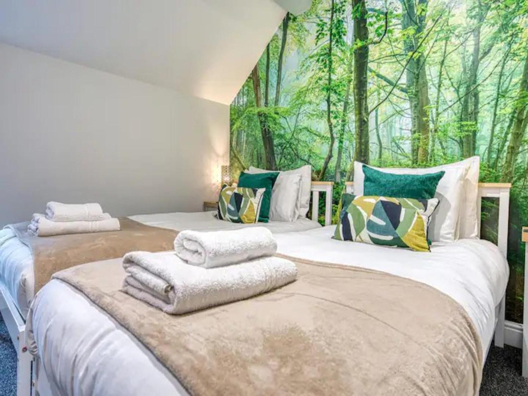 Stylish Bakewell Cottage with Free Parking