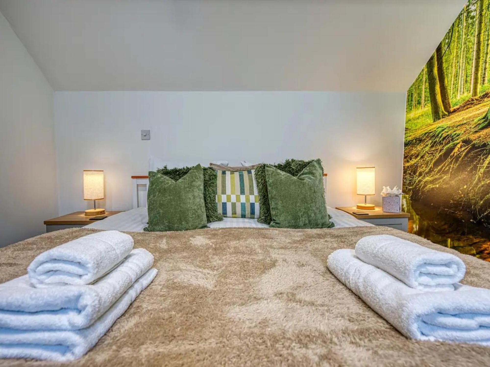Stylish Bakewell Cottage with Free Parking