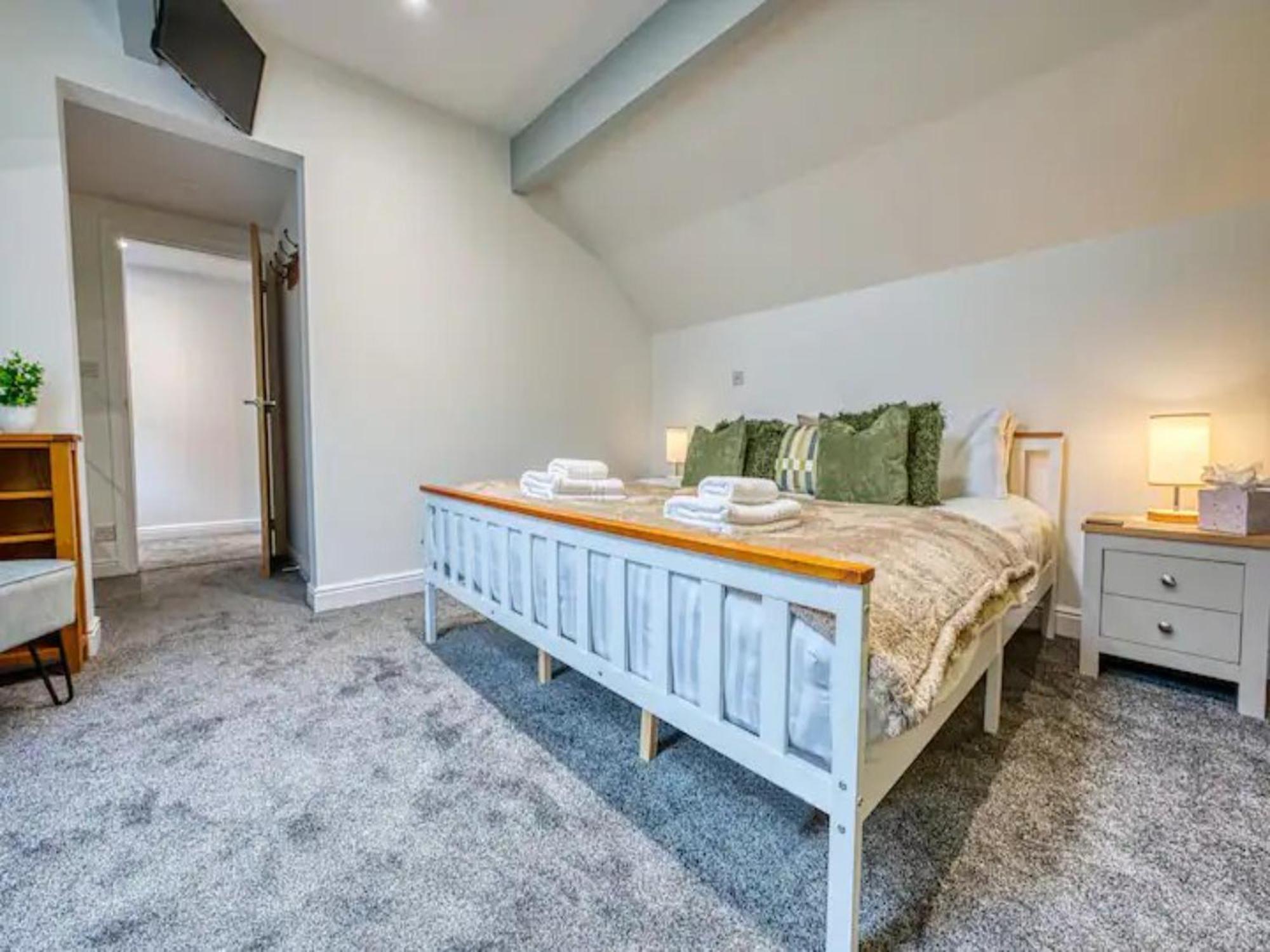 Stylish Bakewell Cottage with Free Parking