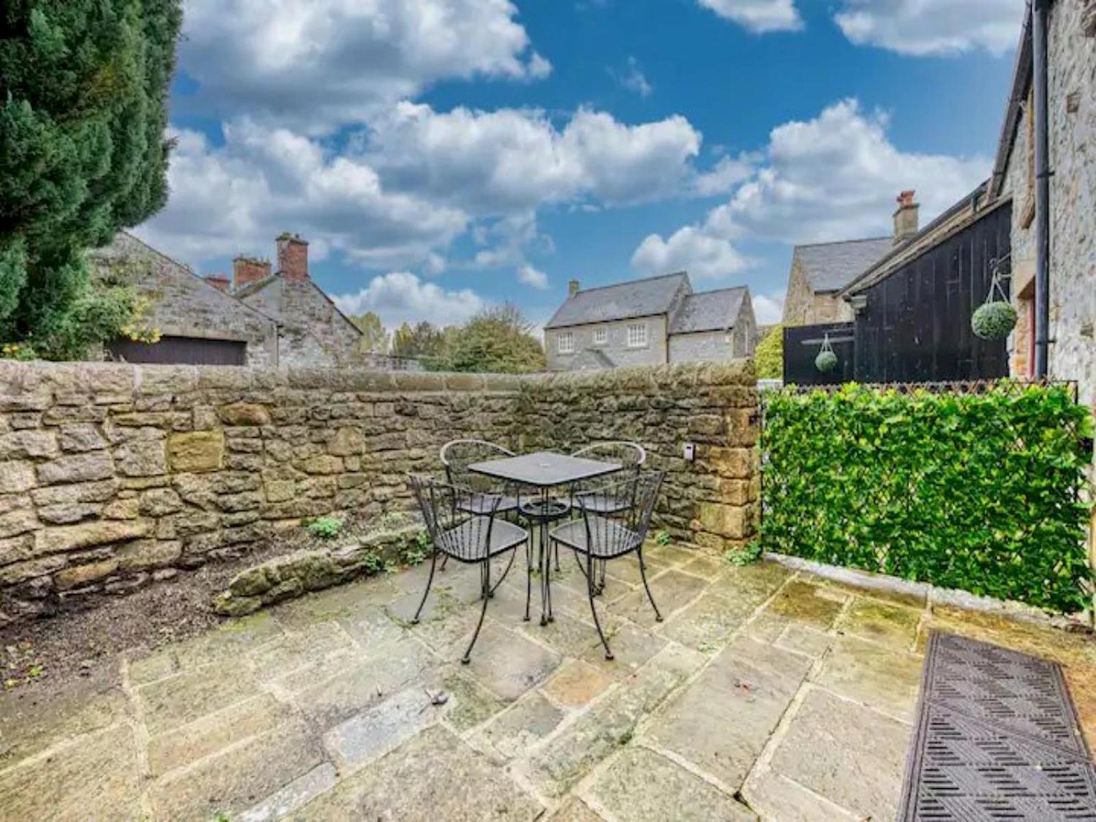 Stylish Bakewell Cottage with Free Parking