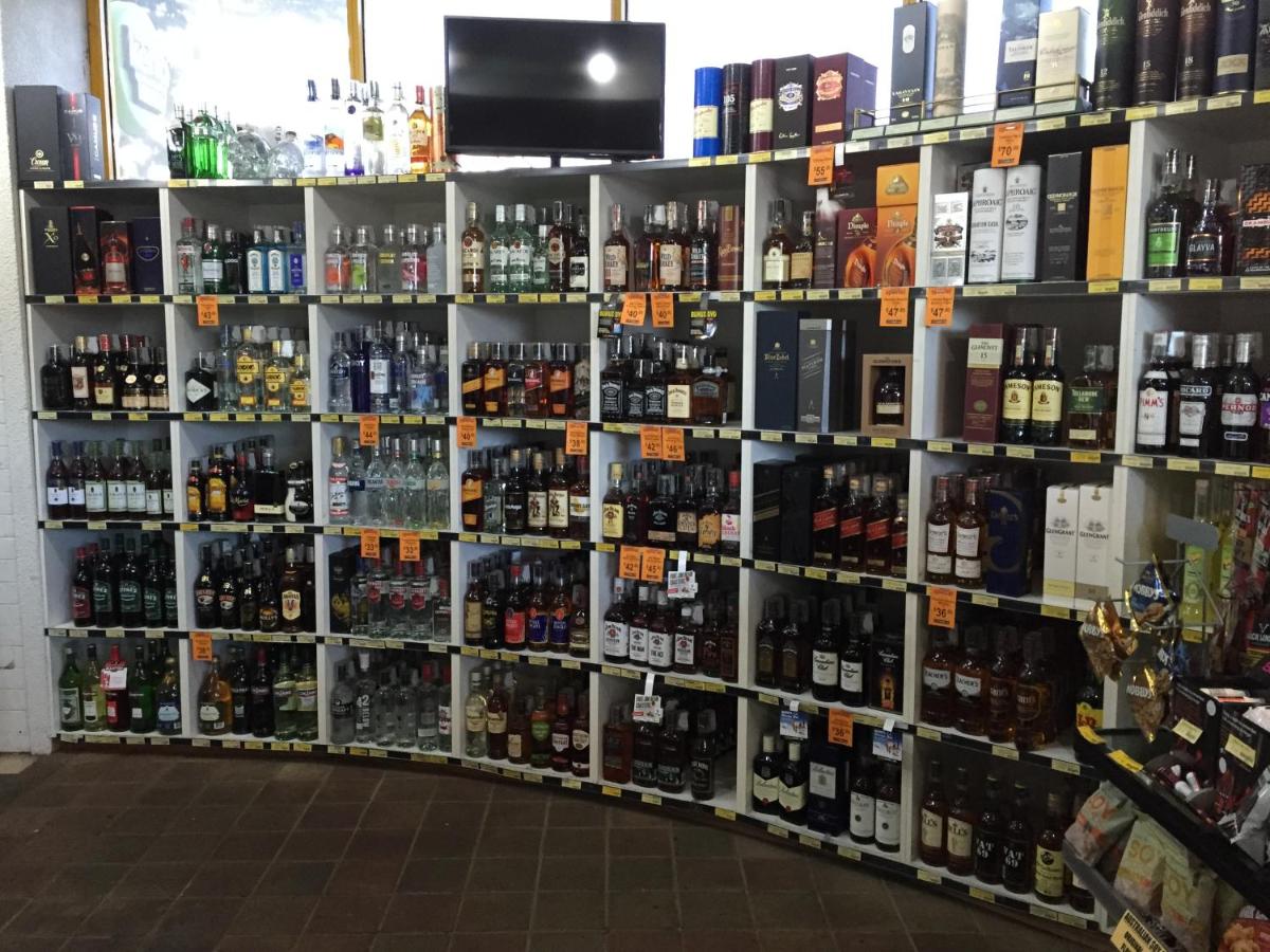 bar