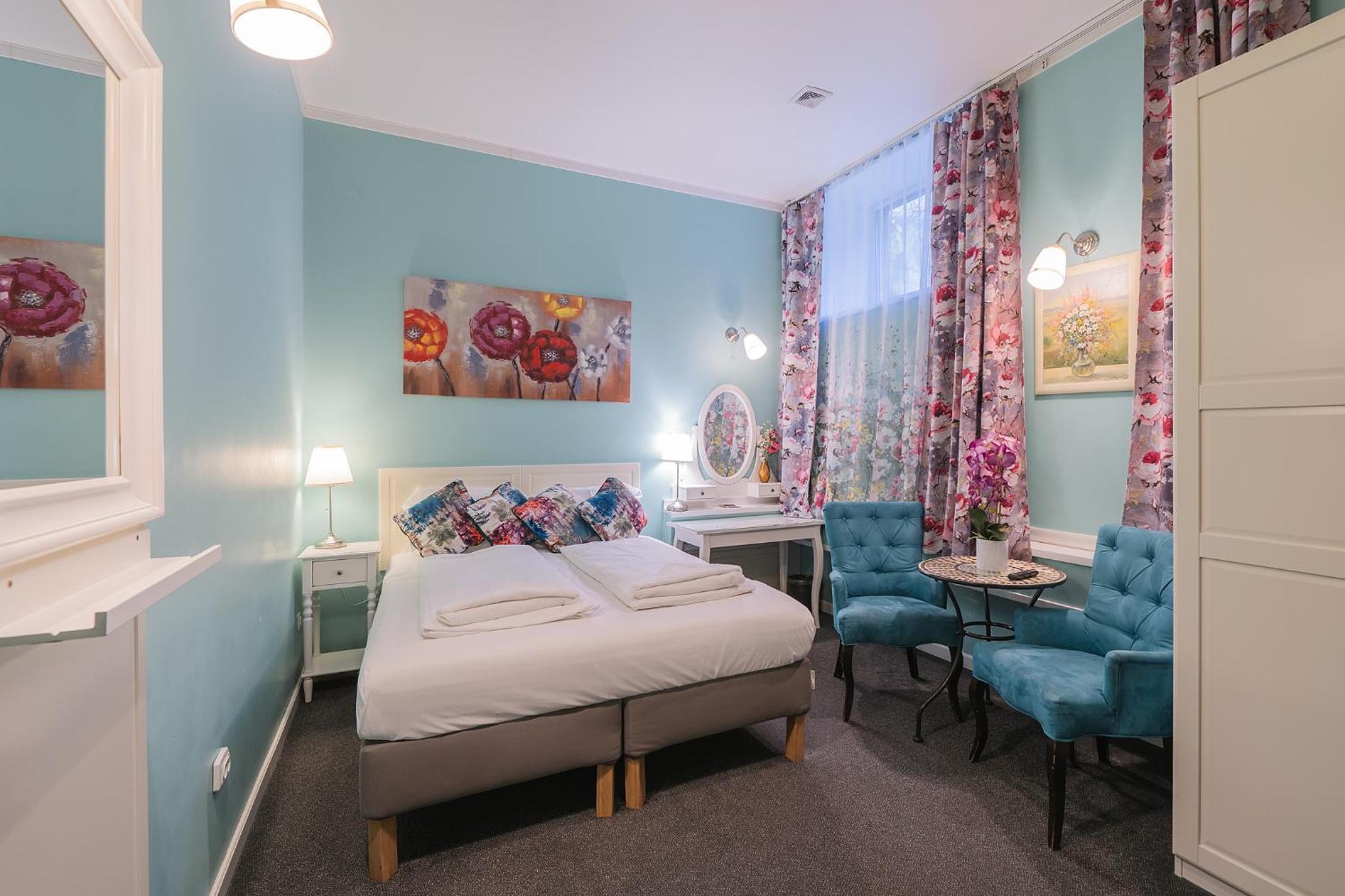 Station Self Check-in Apartments - Lollo Stay view 5