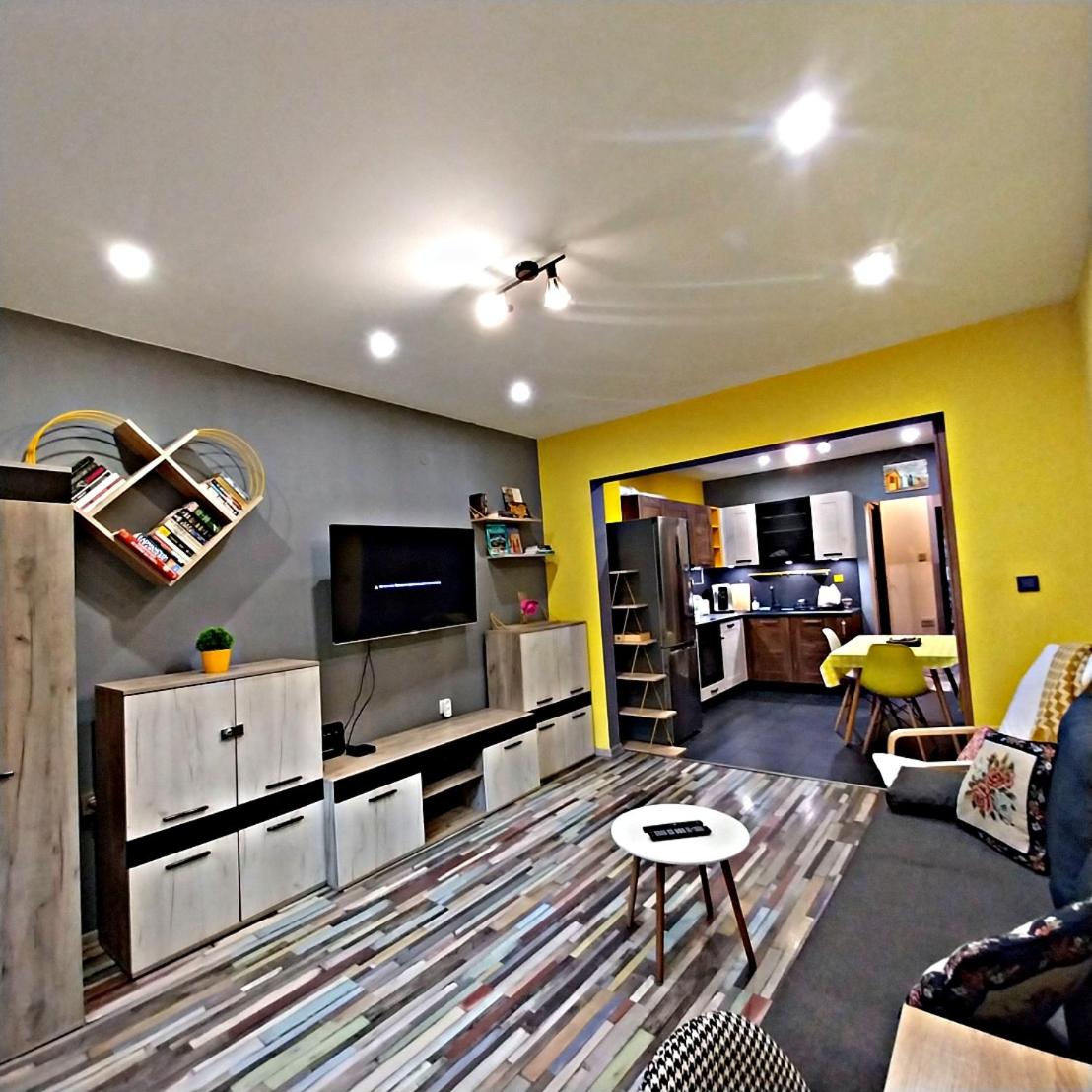 Heart of Sofia Residence - Optional Paid parking