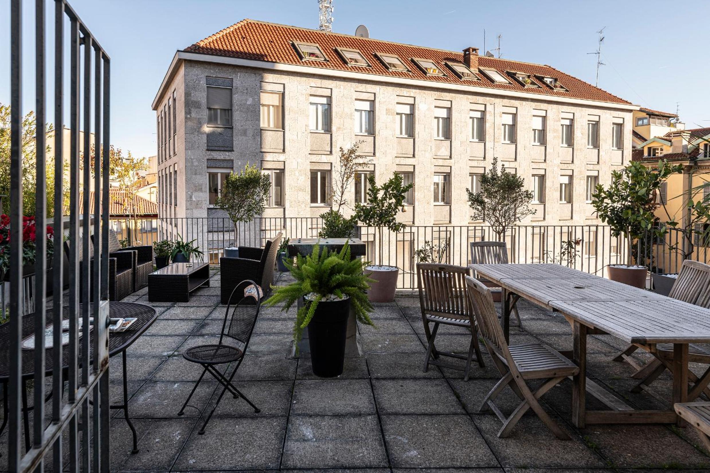 Easylife - Milano - Corso Venezia 6 - San Babila