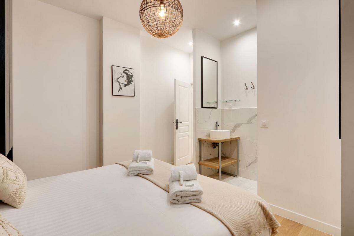 Pick A Flat's Apartments in Montmartre - Rue Pierre Fontaine