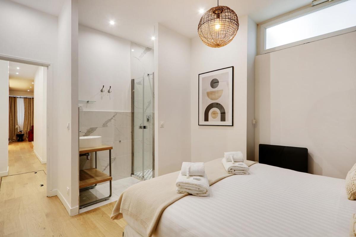 Pick A Flat's Apartments in Montmartre - Rue Pierre Fontaine