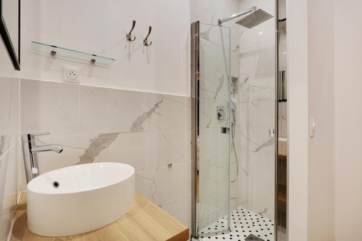 Pick A Flat's Apartments in Montmartre - Rue Pierre Fontaine