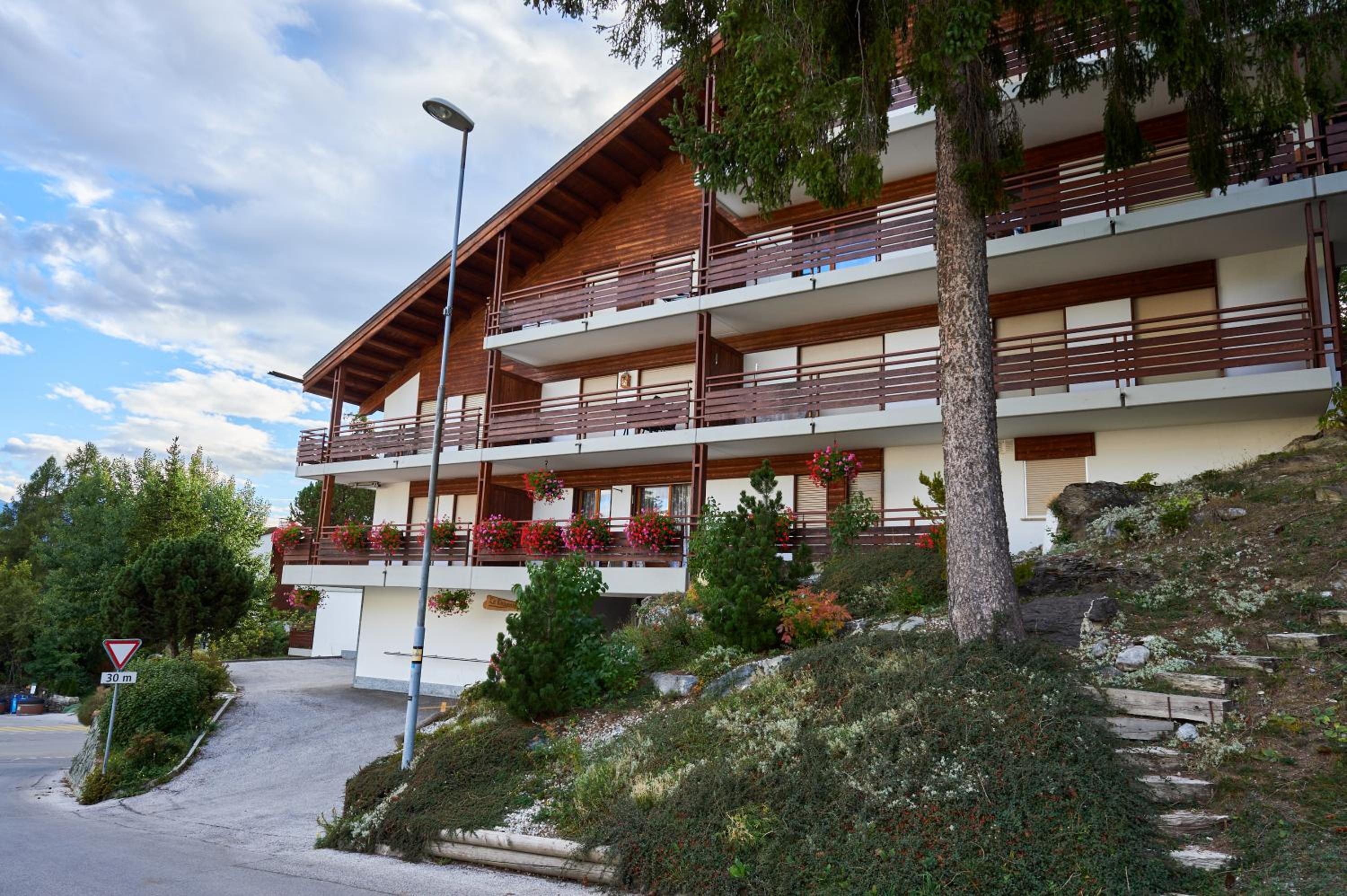 Residence Tsaumiau, 2 bedrooms, ski lift 170m!