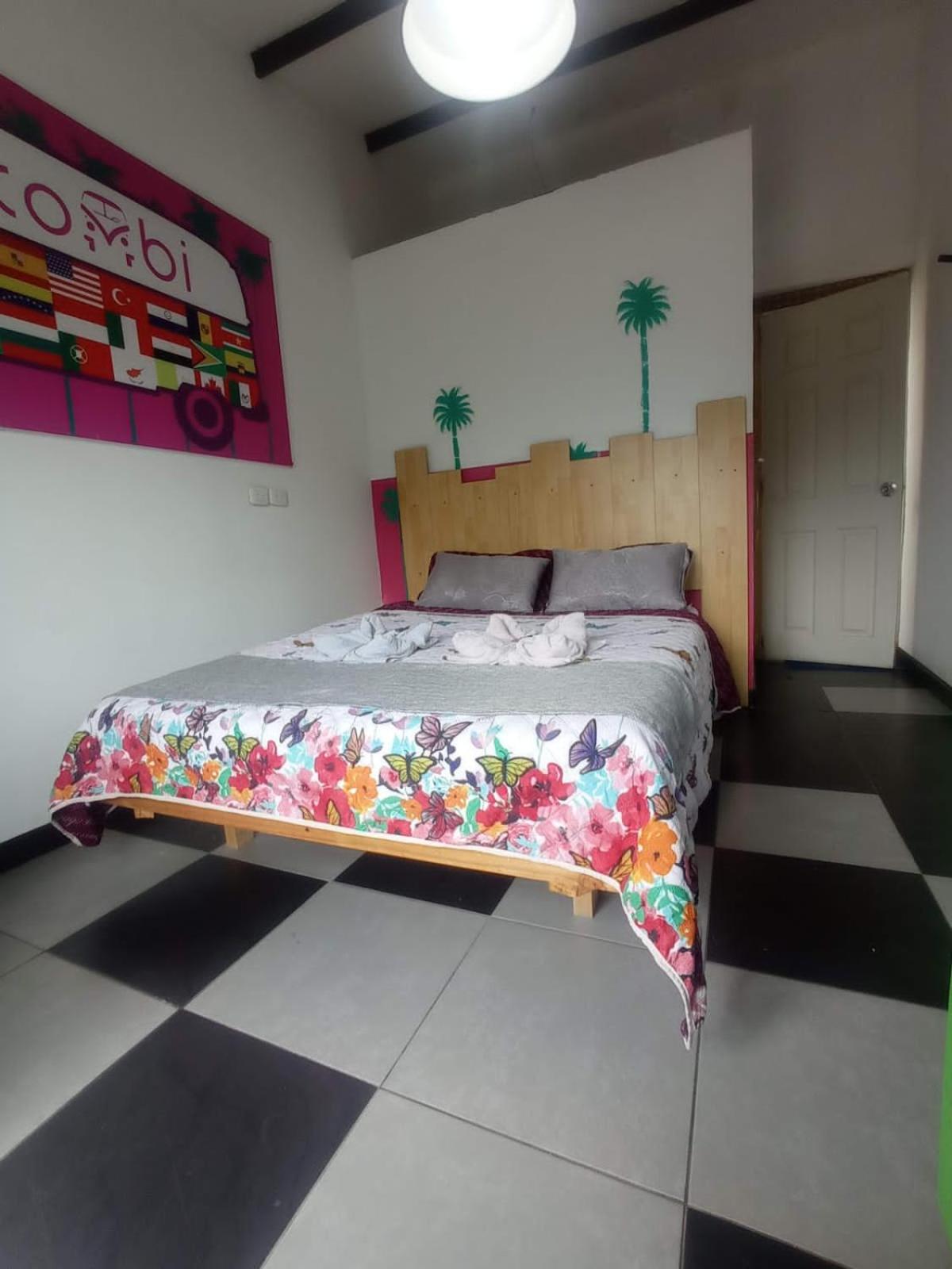 hostal combi