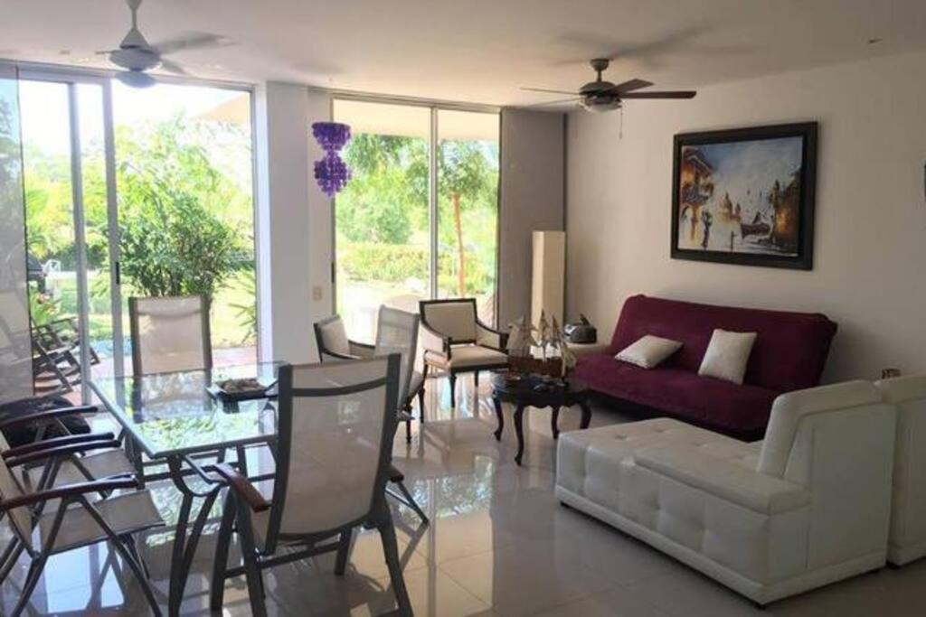 Apartamento con piscina y parrilla BBQ en Laguna Club