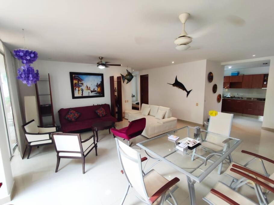 Apartamento con piscina y parrilla BBQ en Laguna Club