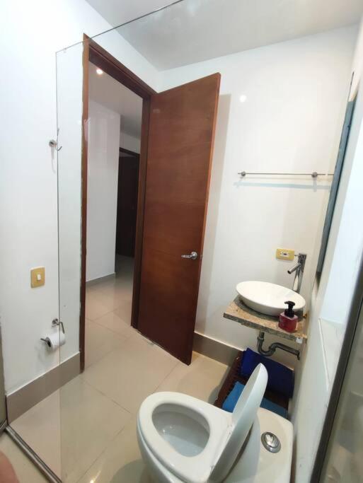 Apartamento con piscina y parrilla BBQ en Laguna Club