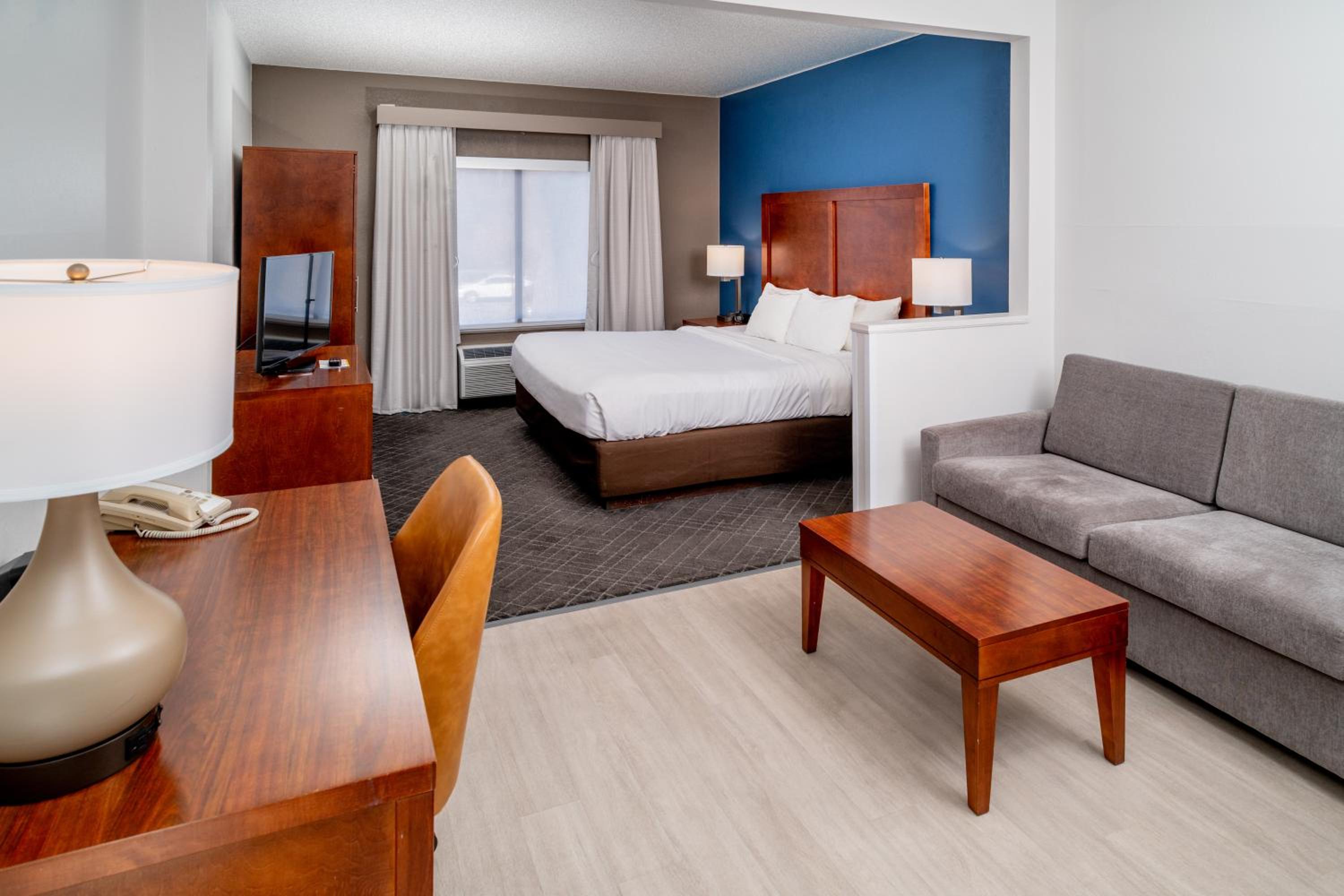 Comfort Suites Prestonsburg West view 5