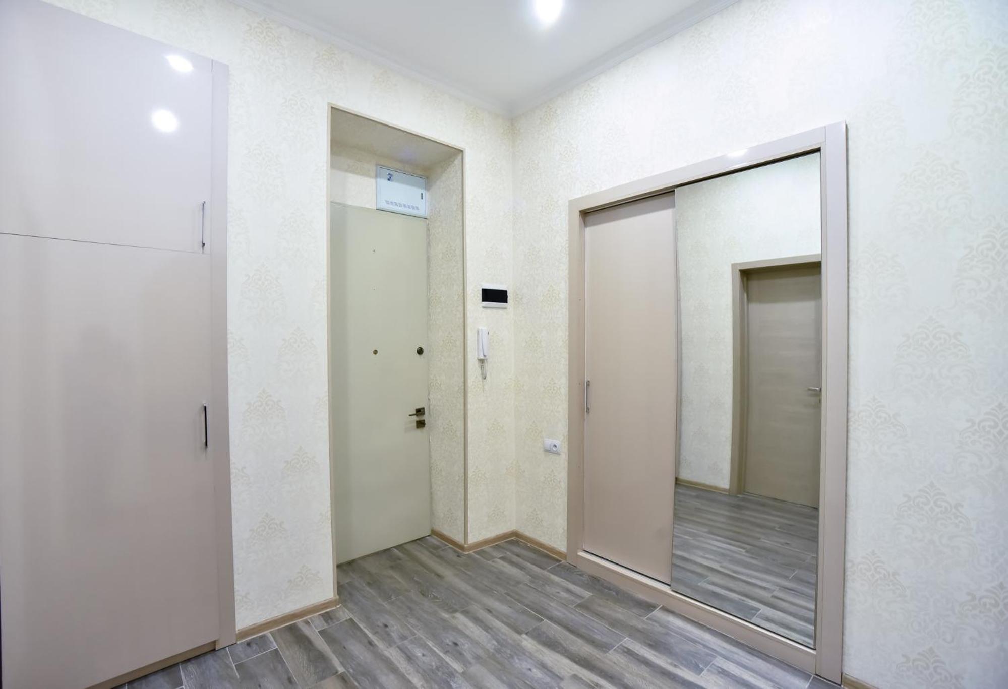 Lomina Apartment
