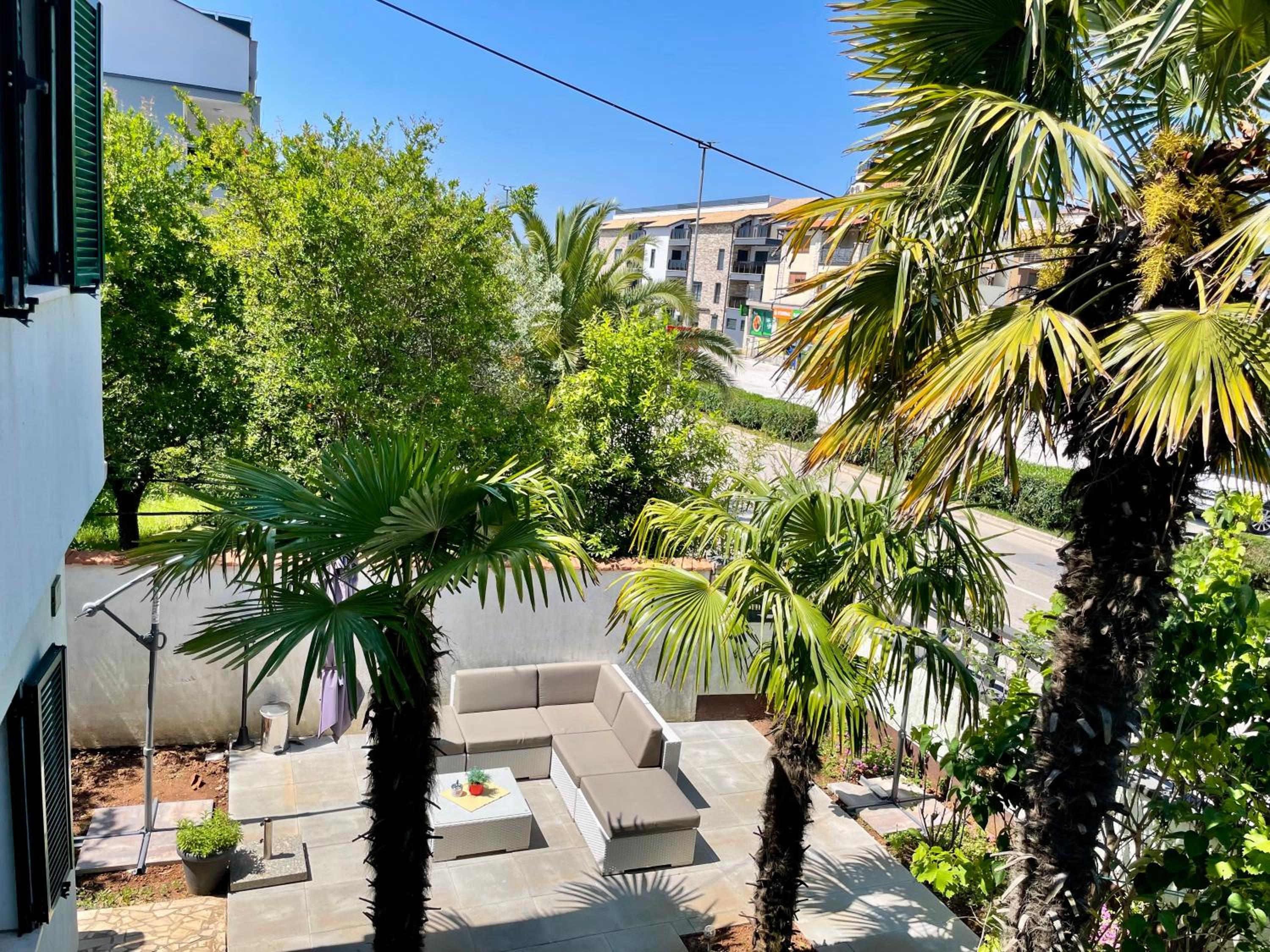 Enna Apartment C perfect location view 5