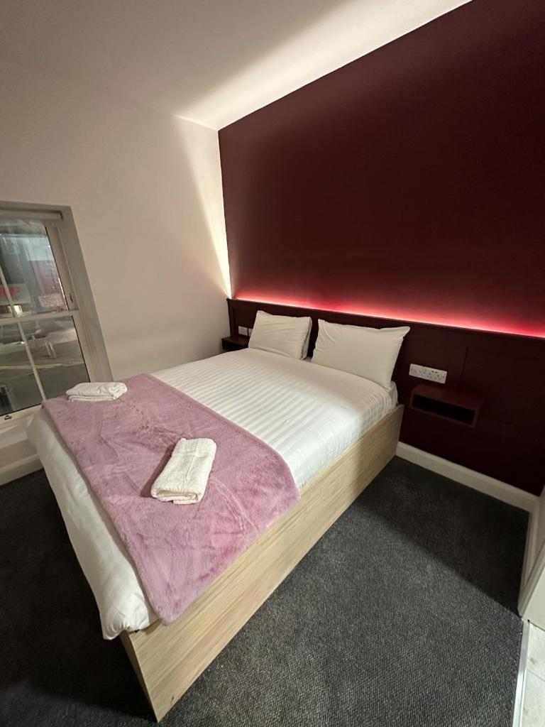 Mary Mullen's Rooms Eyre Square. view 3