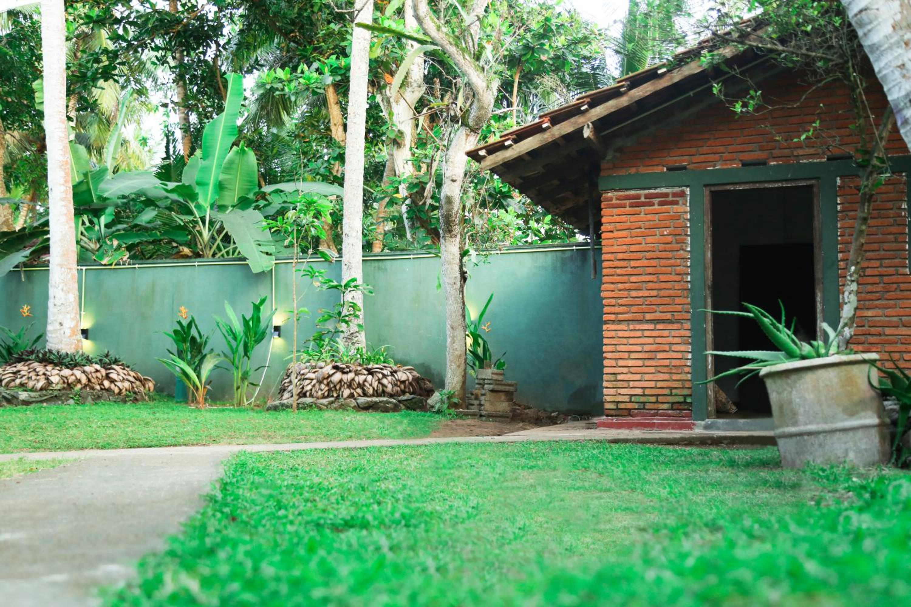 Wave Crest Residence