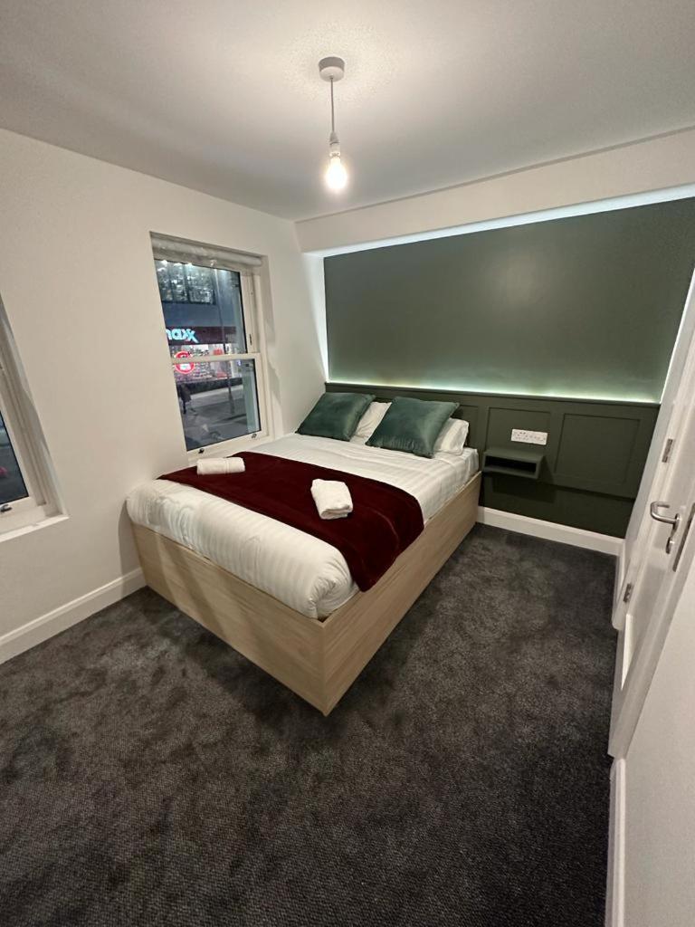 Mary Mullen's Rooms Eyre Square. view 4