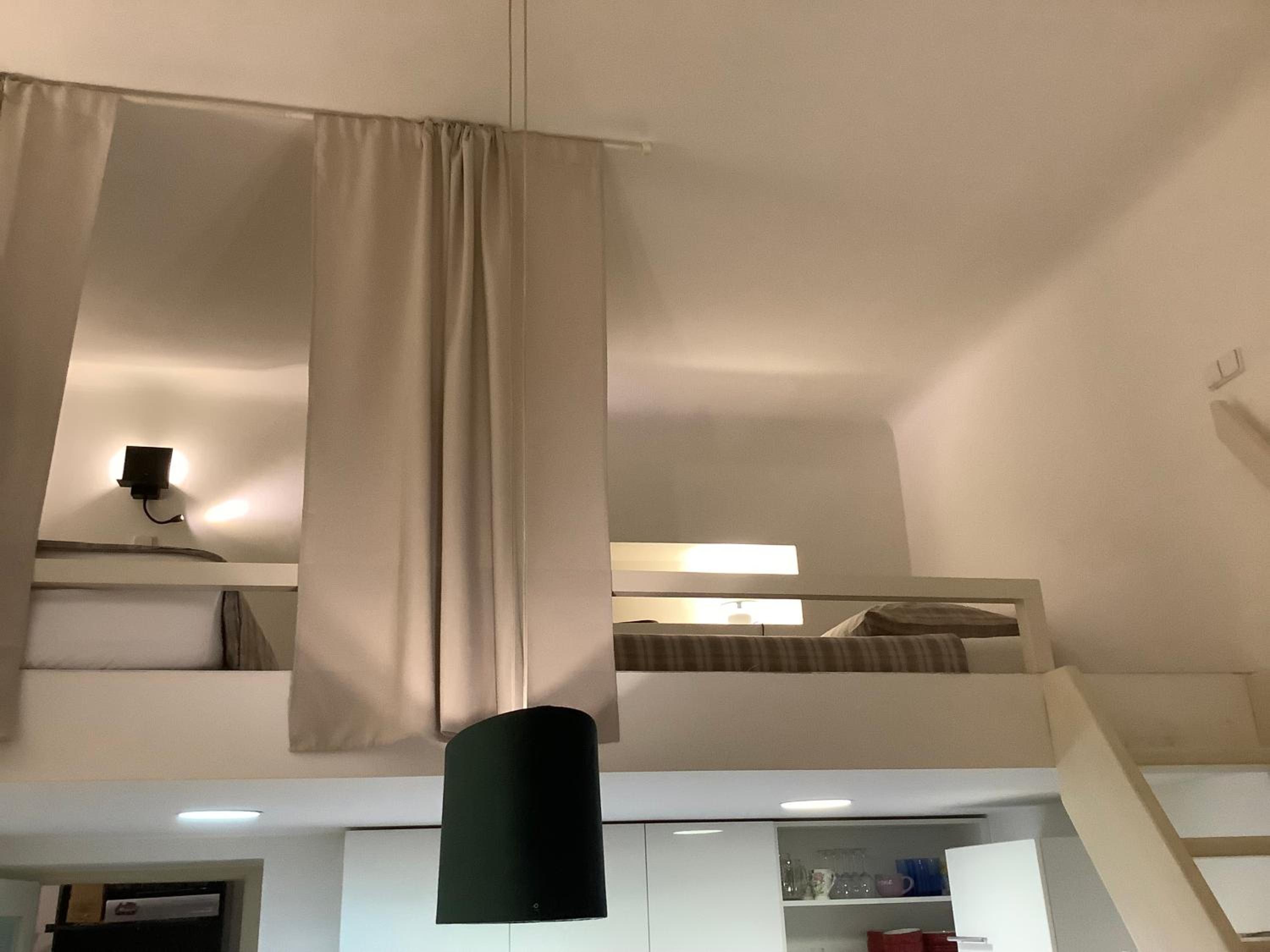 Quiet, Spacious and New 72m2 Old Town Apartment - perfect for 4-6